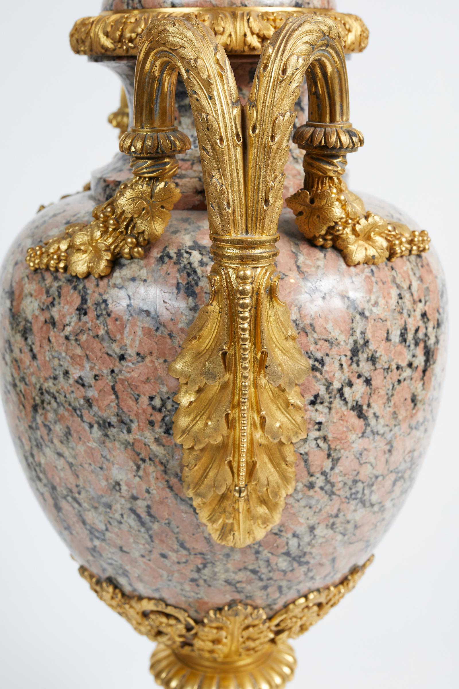 Important Belle Époque Period Louis XVI Style Granite Urn For Sale 9