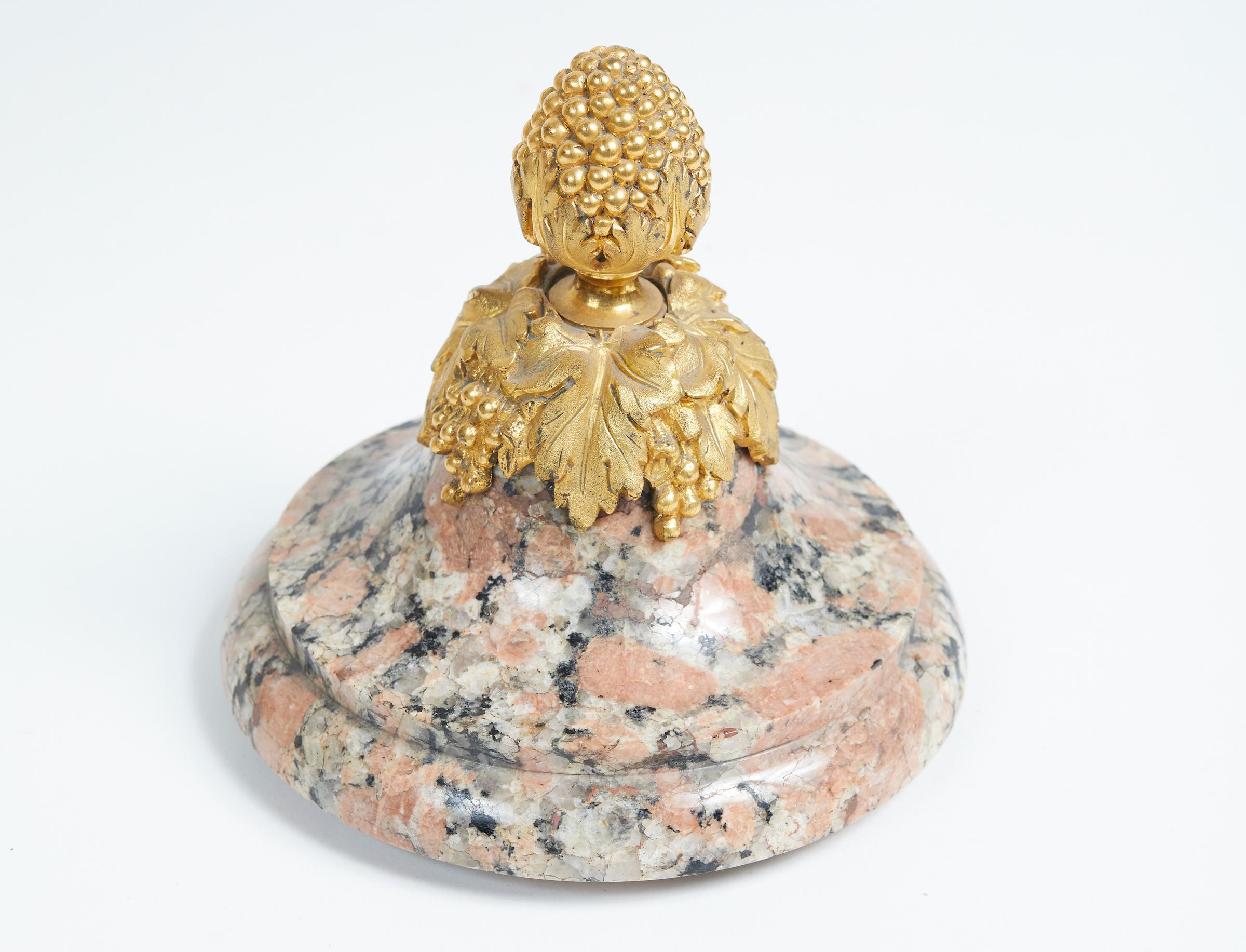Important Belle Époque Period Louis XVI Style Granite Urn For Sale 11