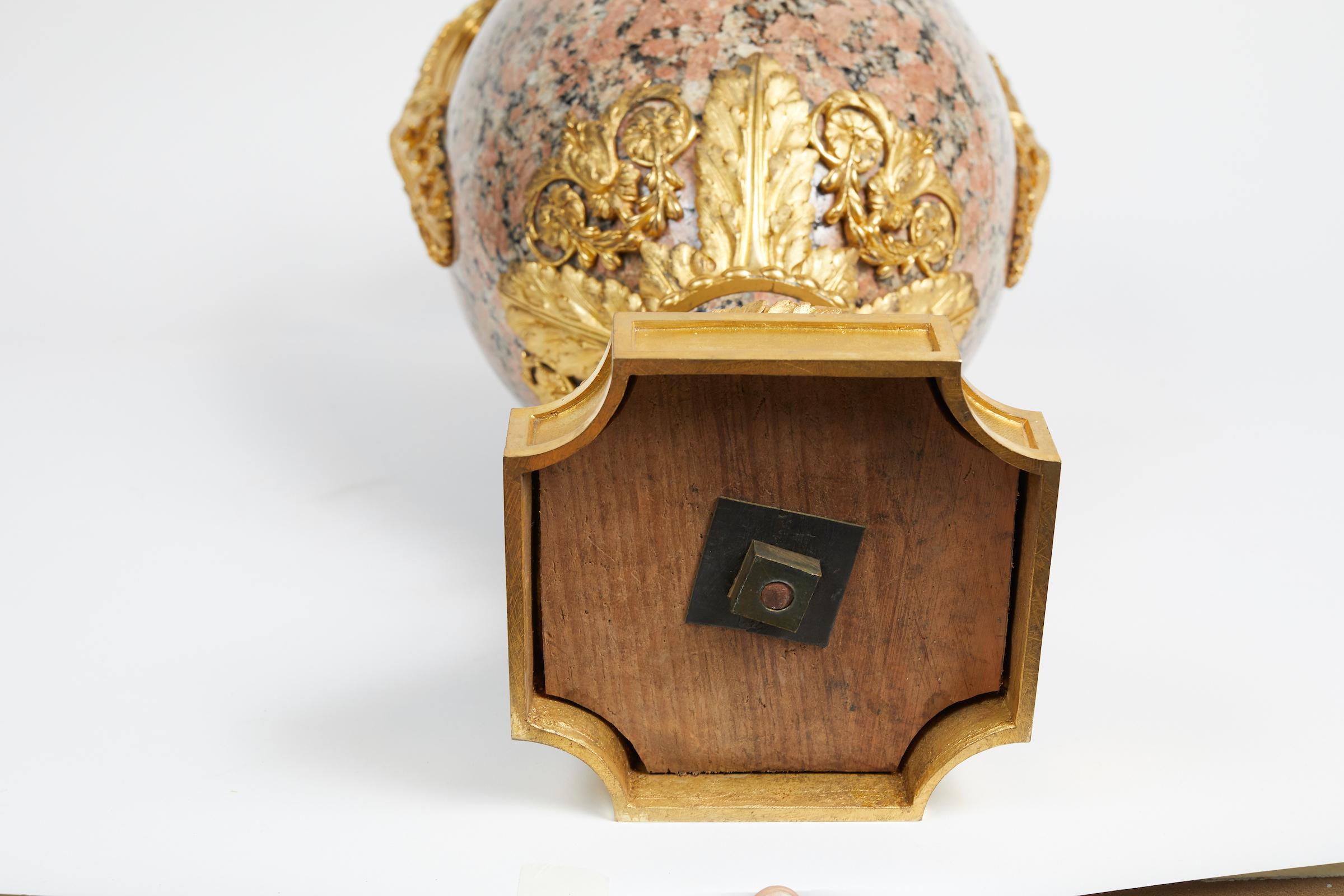 Important Belle Époque Period Louis XVI Style Granite Urn For Sale 12