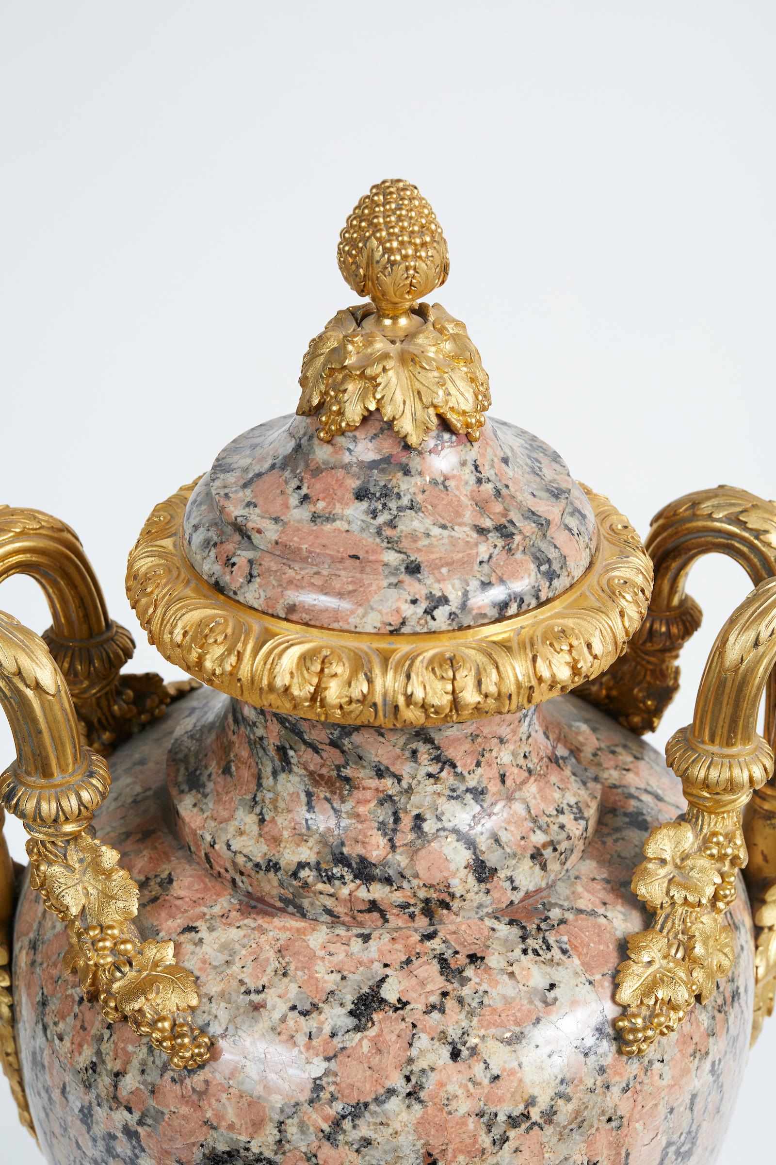 Important Belle Époque Period Louis XVI Style Granite Urn For Sale 2
