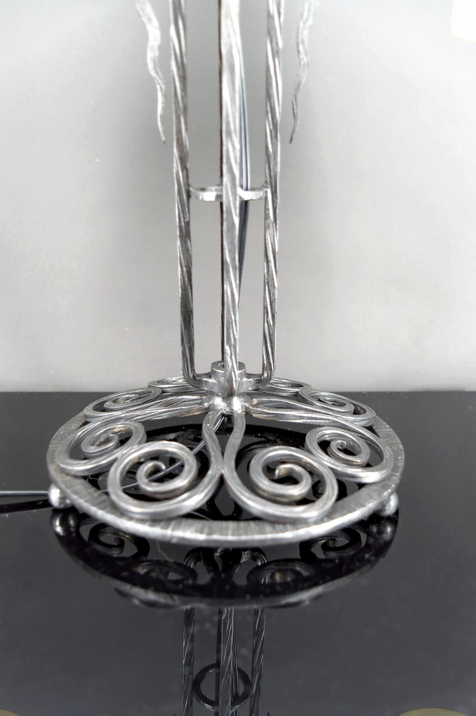 Important Bicéphalous Wrought Iron Lamp by Schneider, France, Art Deco, 1920's For Sale 1