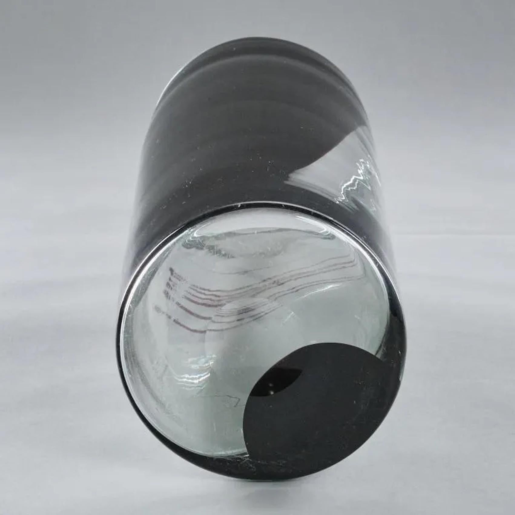 Important black and smoked glass vase by Per Lutken for Holmegaard For Sale 2