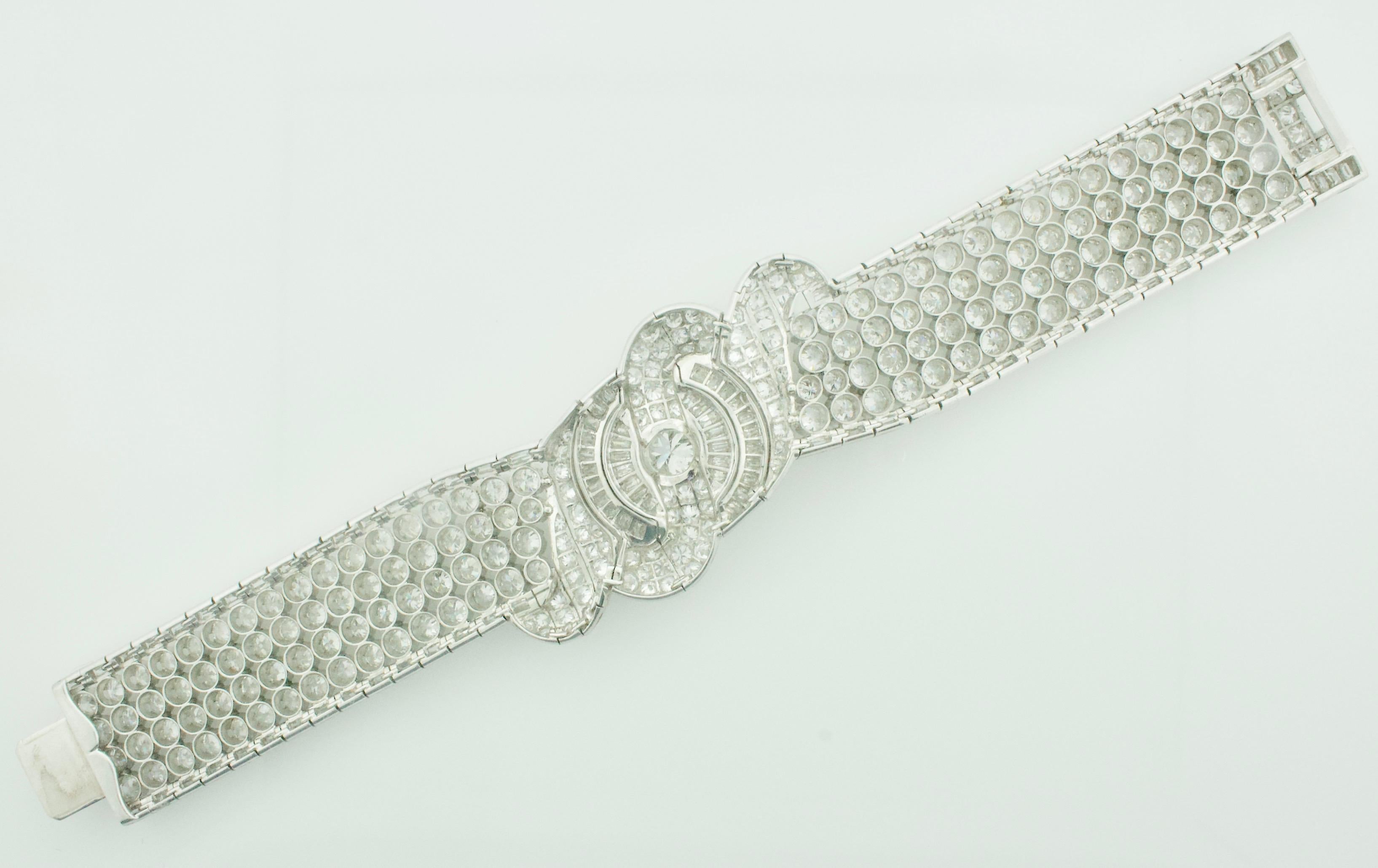 Important Blockbuster Diamond Bracelet in Platinum 54.00 Carats Circa 1940's
1 Old European Cut Diamond Weighing 1.30 Carats Approximately [GHI - SI2] [bright with no imperfections visible to the naked eye]
126  Old European Cut Diamonds Weighing