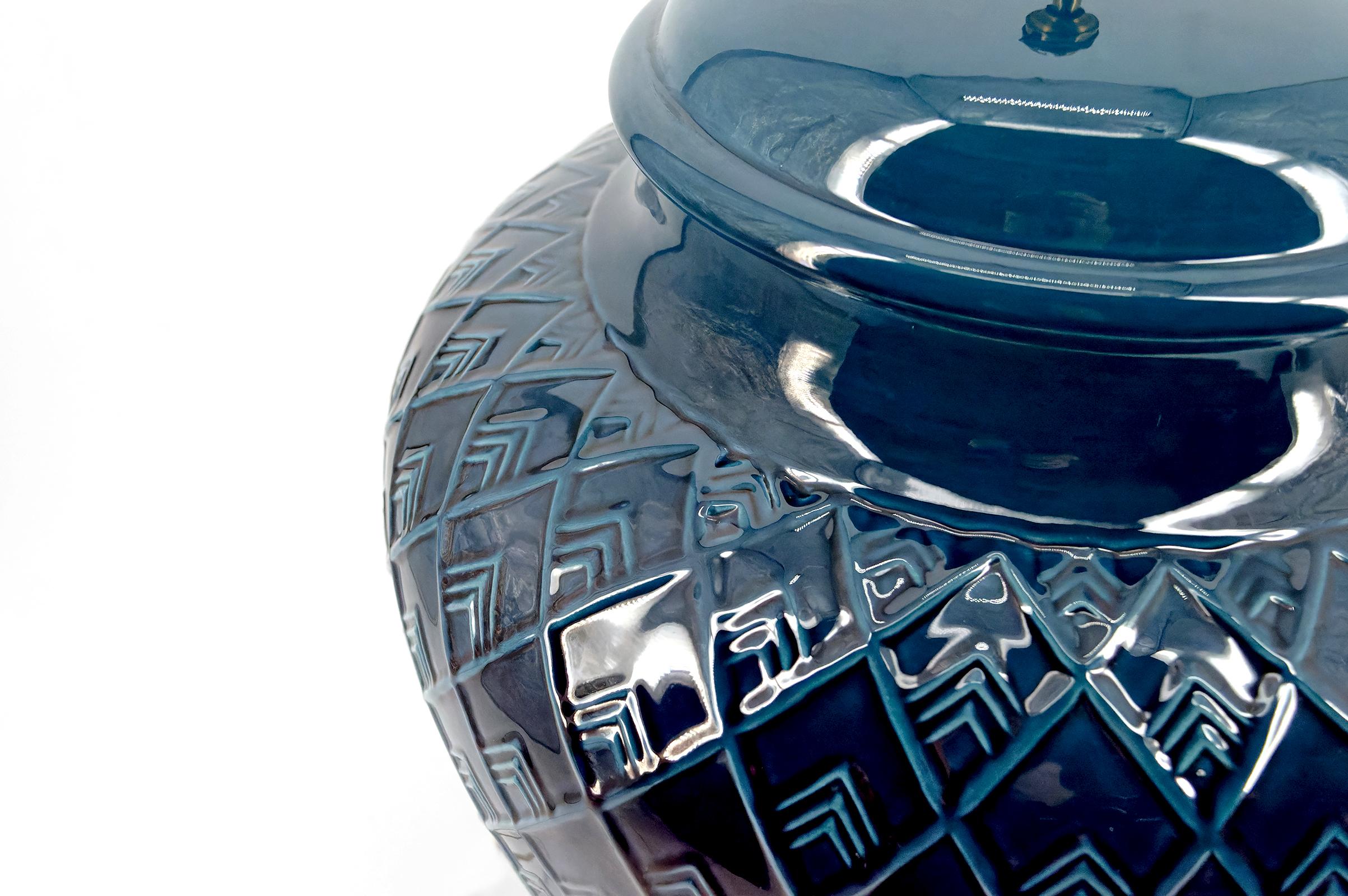 Wichtige blaue Keramiklampe, Frankreich, ca. 1950er Jahre im Angebot 1