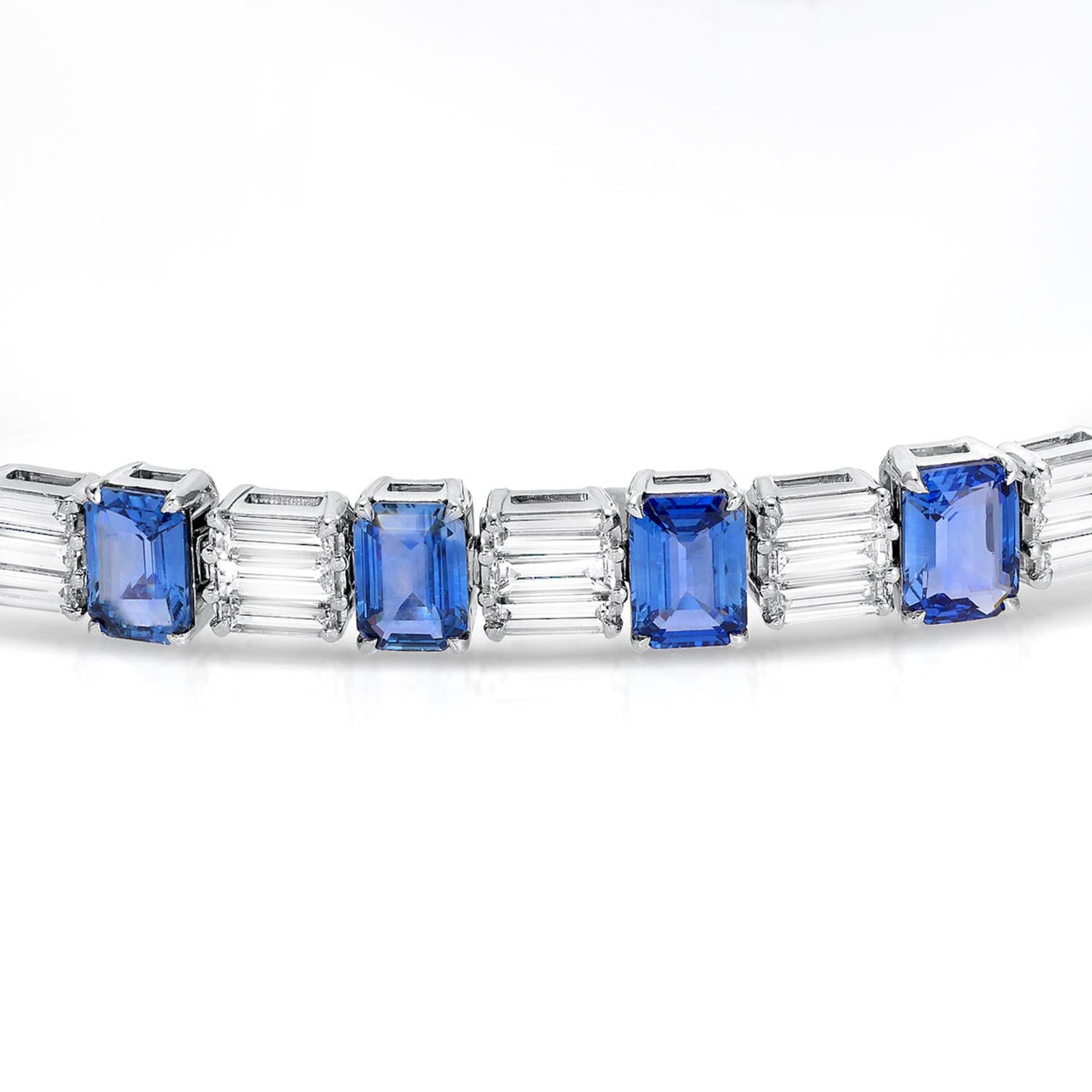 Contemporary Important Blue Sapphire and Diamond Bracelet 23.4 Carats 18K White Gold For Sale