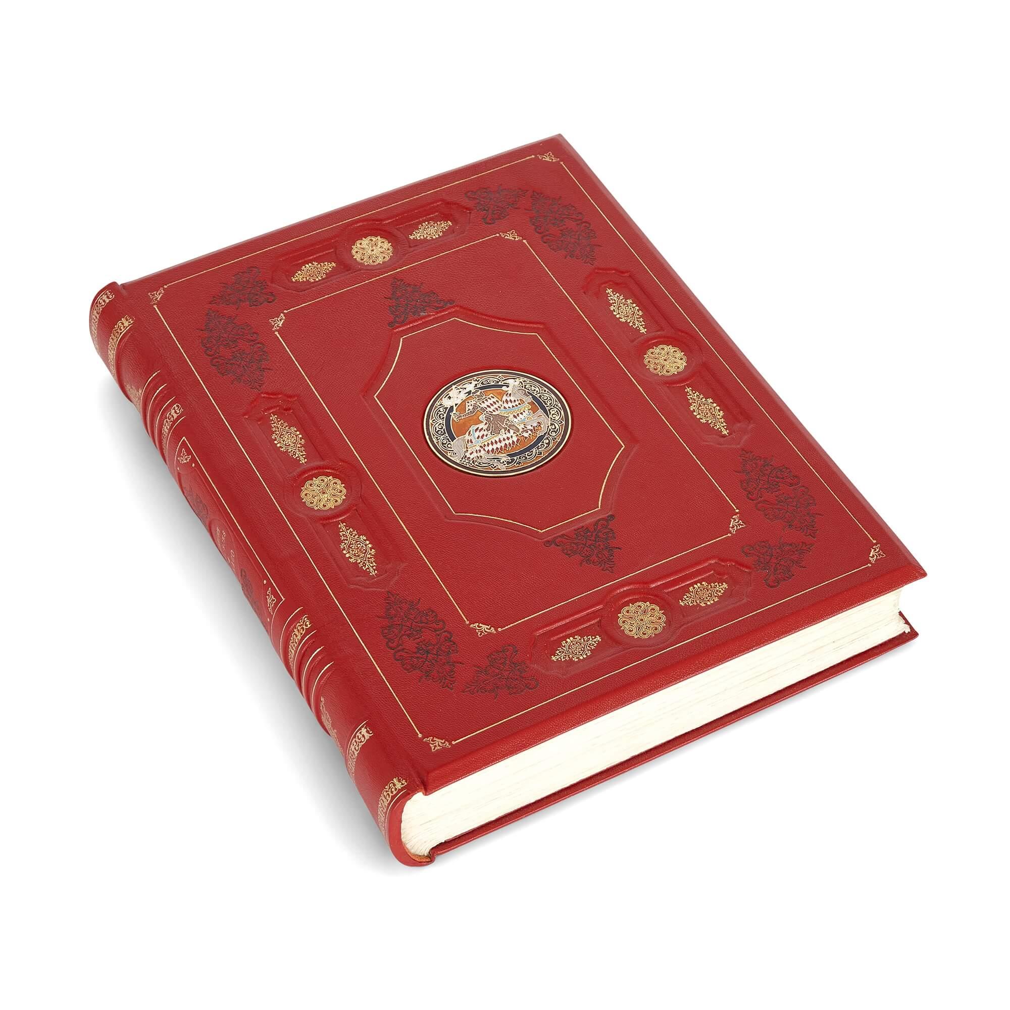 Important book 'Seigneurs et Princes de Monaco' by S.E René Novella and Philip Reder
French, Late 20th century 
Book: height 6.5cm, width 30cm, depth 38cm
Case: height 9.5cm, width 34cm, depth 40cm

Beautifully decorated in the style