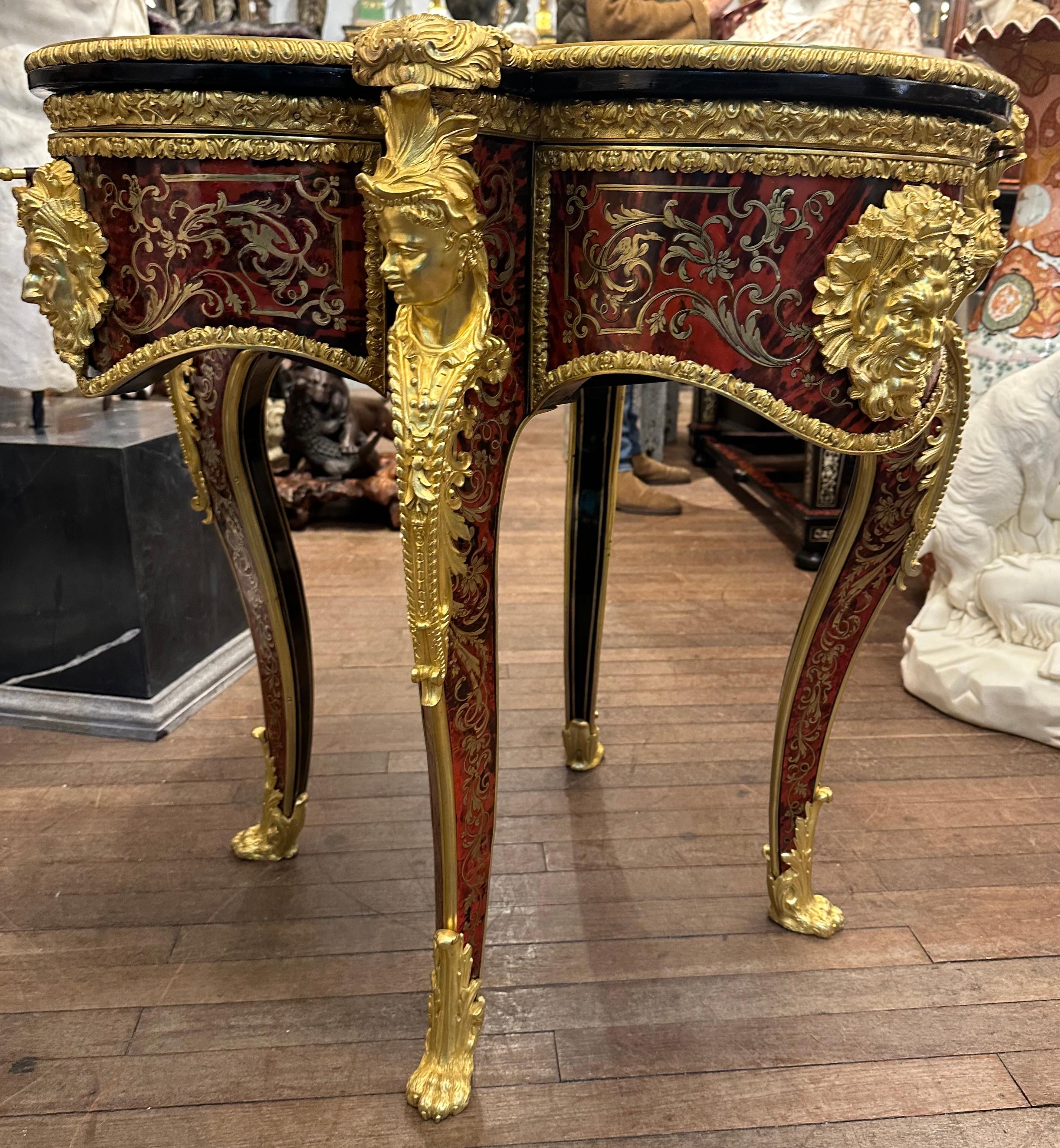 Important boulle marquetry centre table in the Regency style, signed CAILLAUX In Good Condition For Sale In Southall, GB