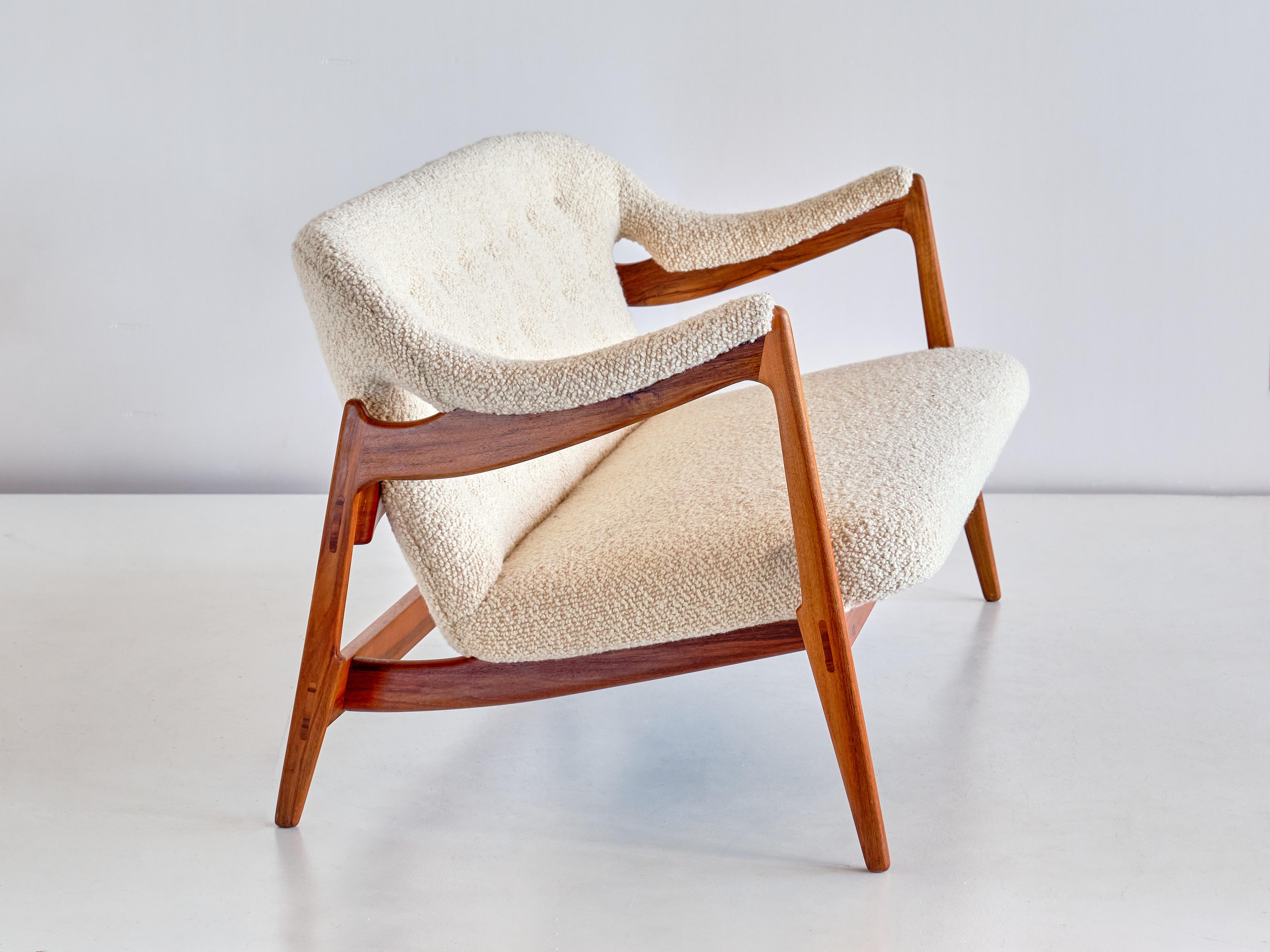 Importante divano Brockmann Petersen in legno di noce e bouclé, Louis G. Thiersen, 1951 In condizioni ottime in vendita a The Hague, NL