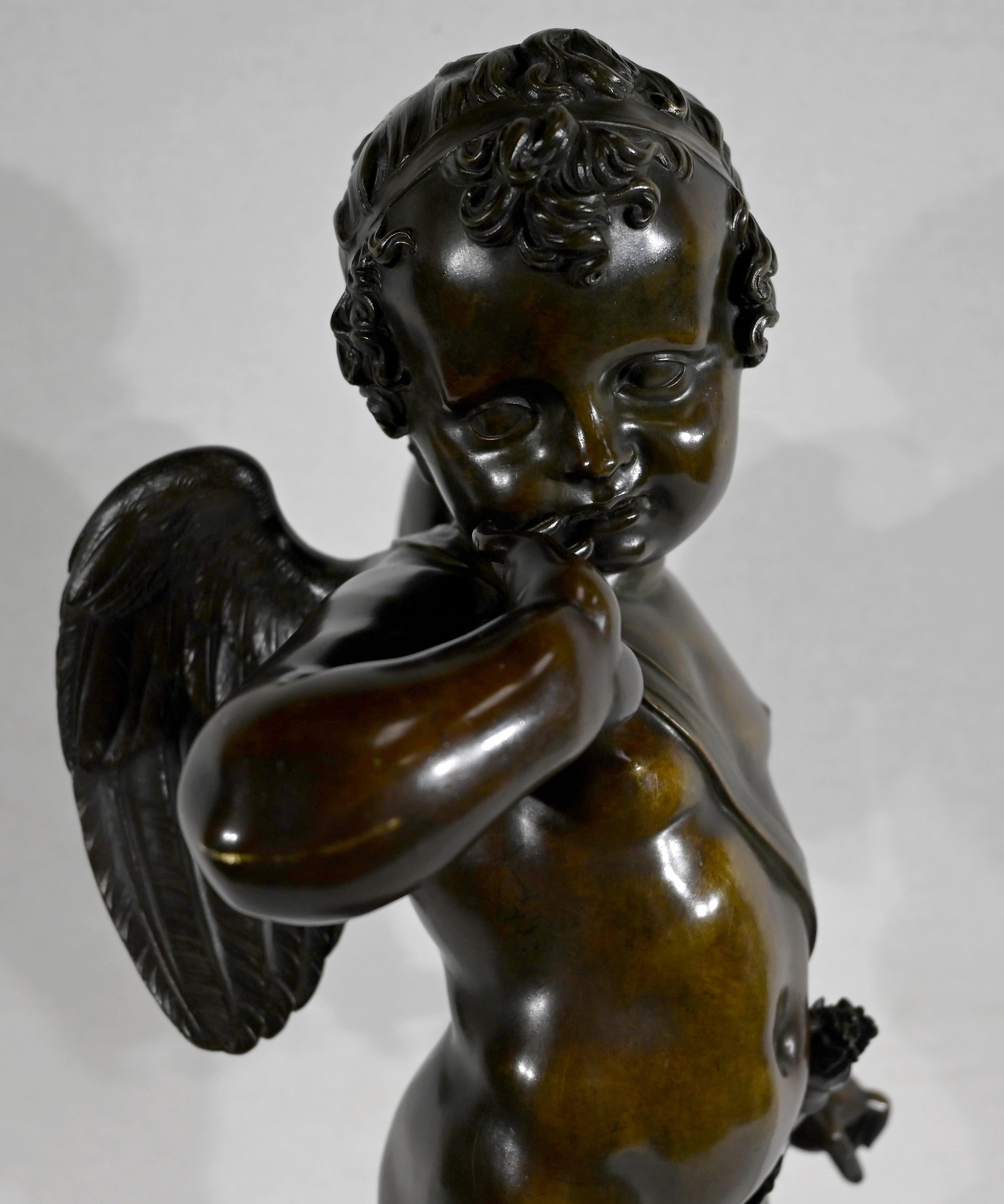 Wichtige Bronzeskulptur Amor, nach J-B. Pigalle - Ende des 19. Jahrhunderts im Angebot 6