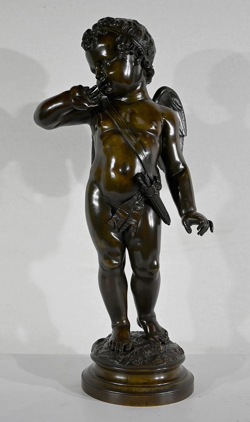 Wichtige Bronzeskulptur Amor, nach J-B. Pigalle - Ende des 19. Jahrhunderts im Zustand „Gut“ im Angebot in HÉRIC, FR