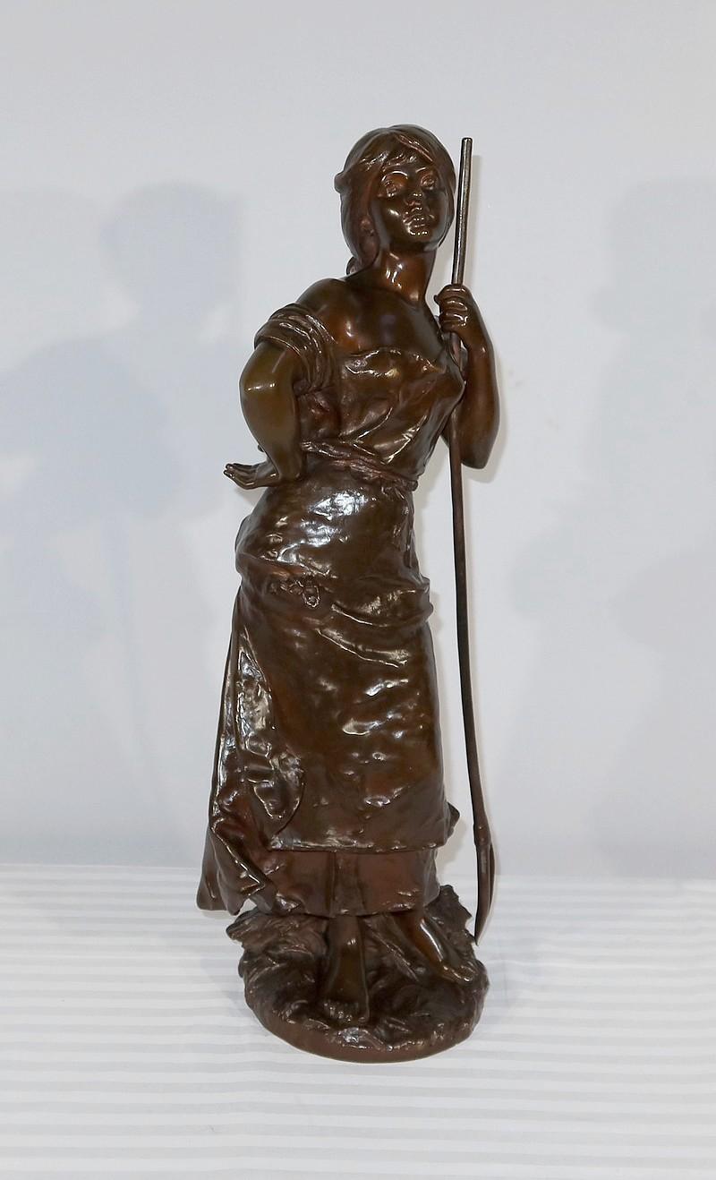 Bronze sculpture “Young Peasant Woman”, signed H. Moreau – 2nd part of the 19th For Sale 6