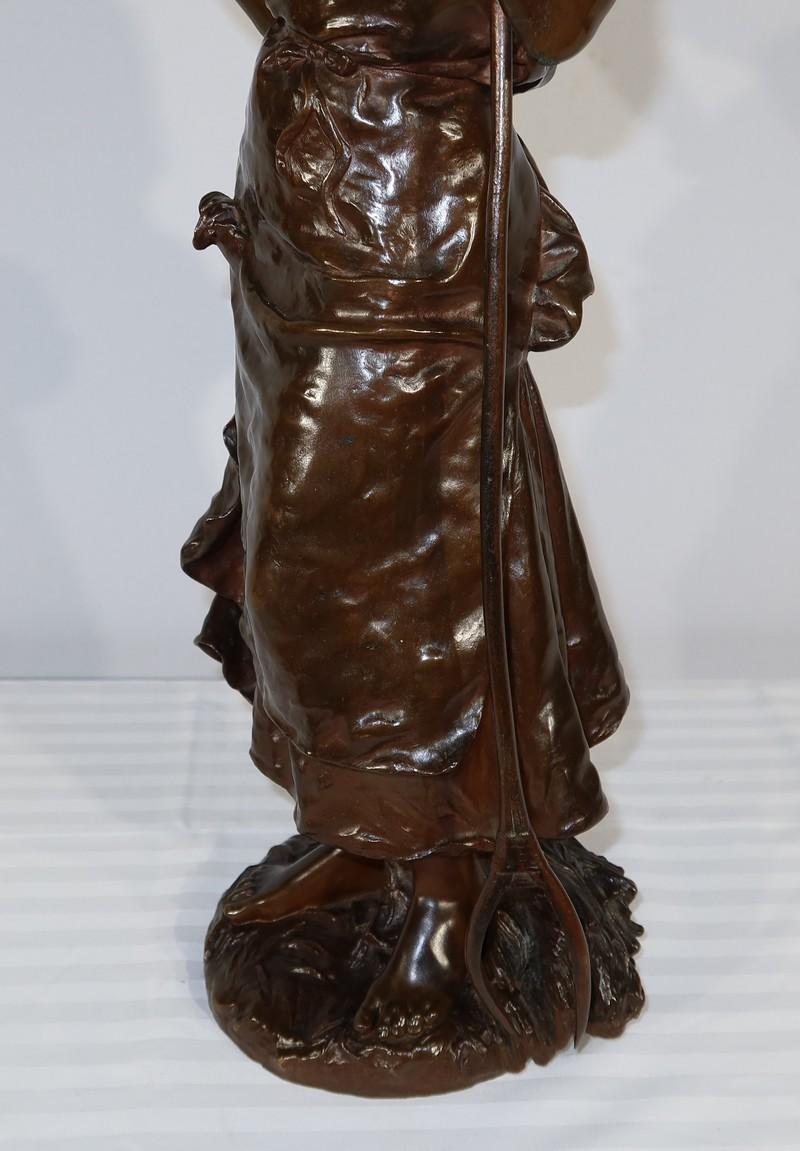 Bronze sculpture “Young Peasant Woman”, signed H. Moreau – 2nd part of the 19th For Sale 11
