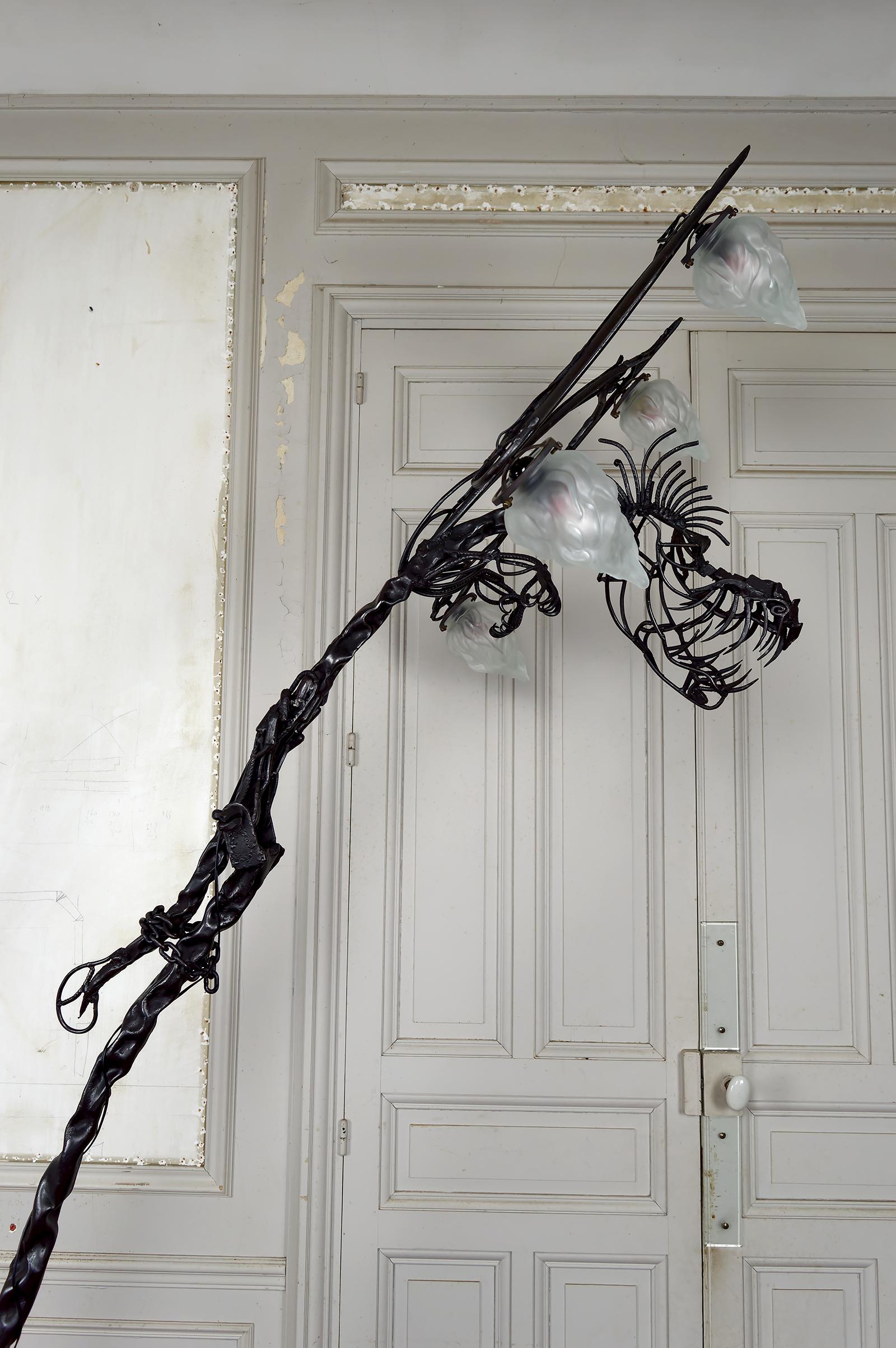 Important Brutalist Sculptural Dragon Lamp in Wrought Iron, France, 1970's For Sale 3