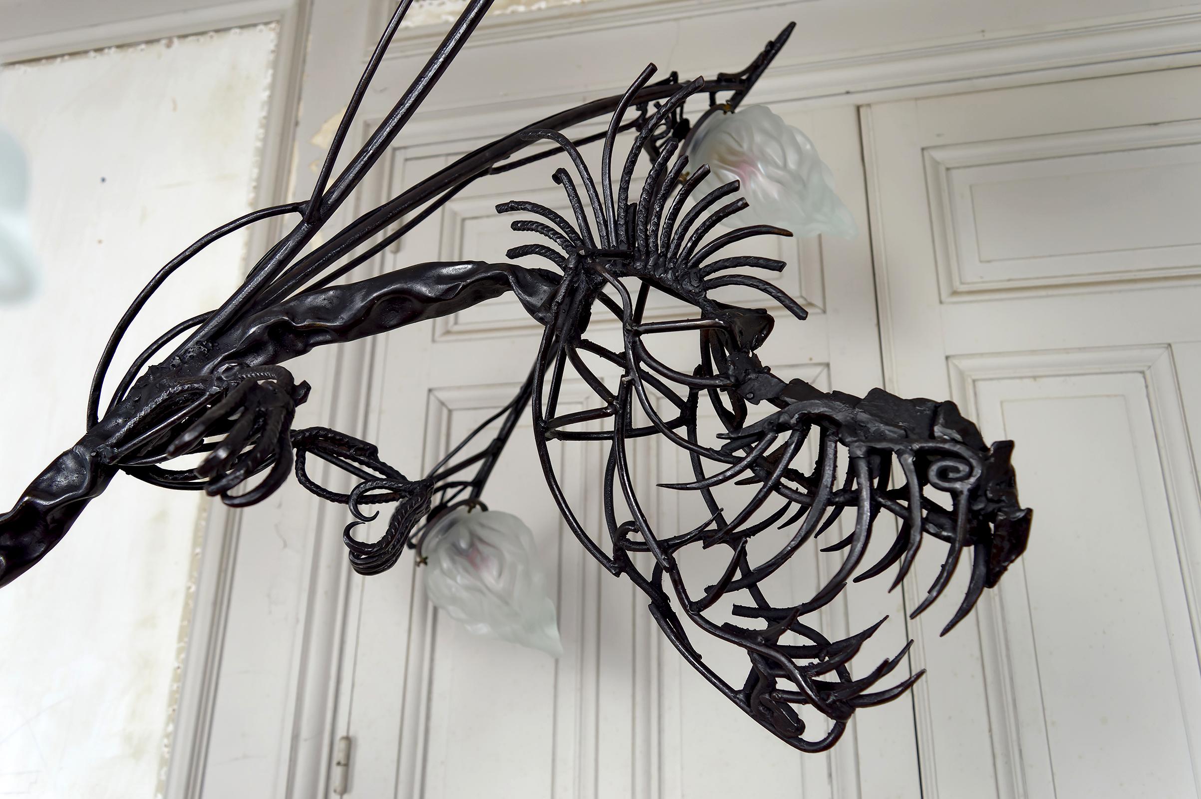 Important Brutalist Sculptural Dragon Lamp in Wrought Iron, France, 1970's For Sale 4