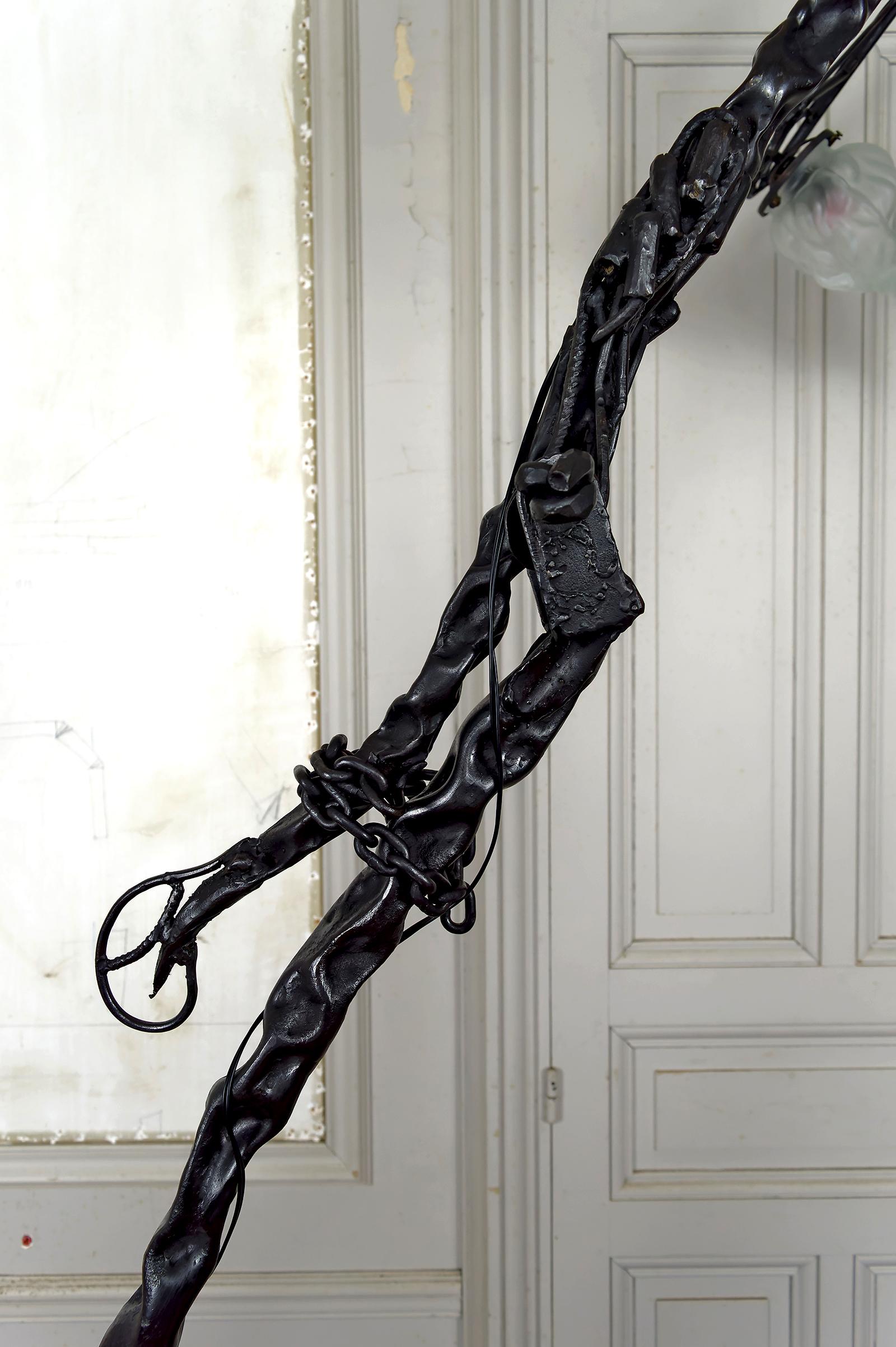Important Brutalist Sculptural Dragon Lamp in Wrought Iron, France, 1970's For Sale 11