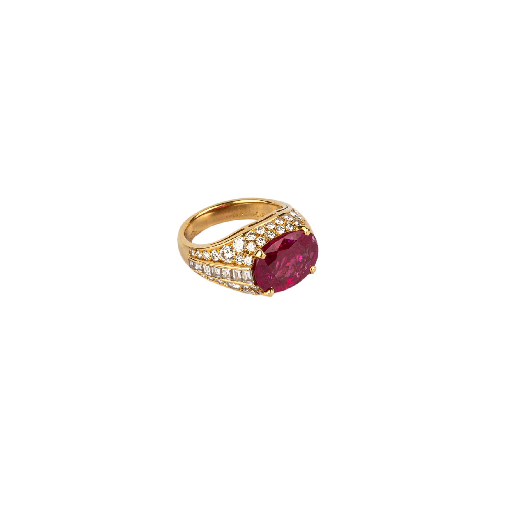 Important Bulgari Trombino ring with a Burma ruby weighing 4.51 carats and further embellished by Diamonds on the shoulders. The ring is accompanied by a AGL Burma no-heat natural stone certificate. Made in Italy, circa 1980.