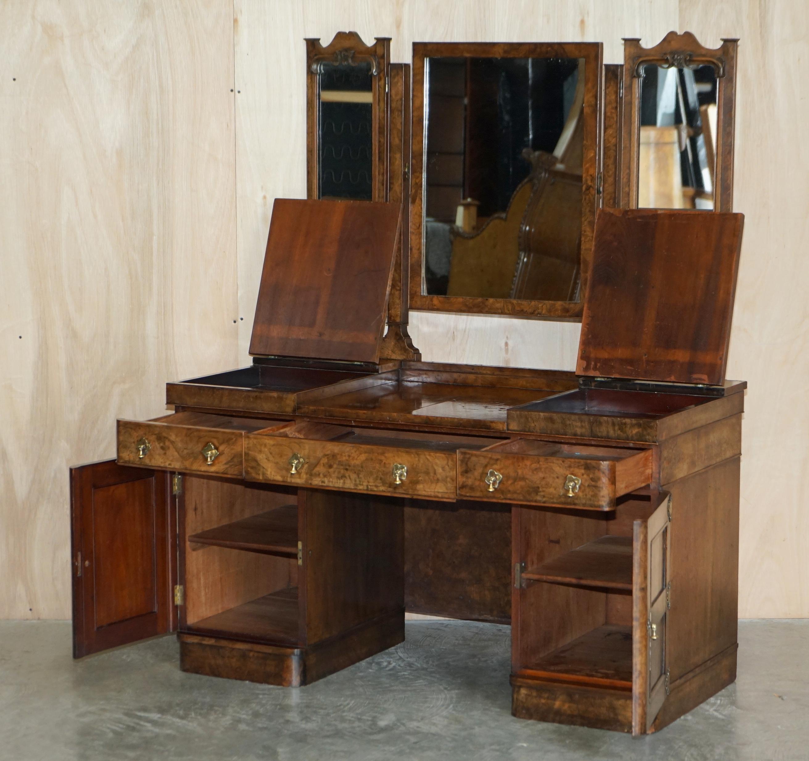 Important Burr & Burl Gothic Antique Dressing Table with Polished Brass Fittings For Sale 9