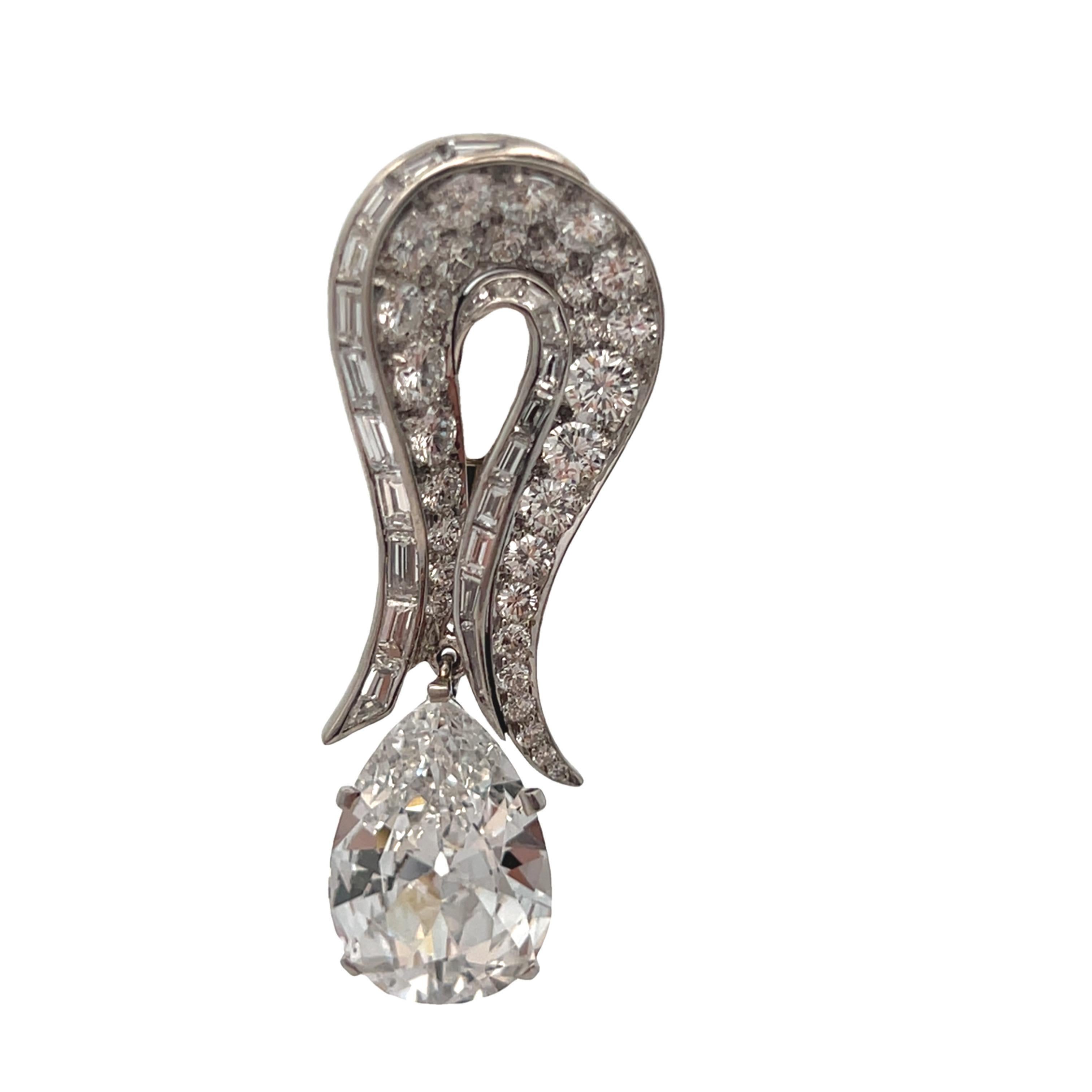 Important Bvlgari D Color Diamond Earrings For Sale 5