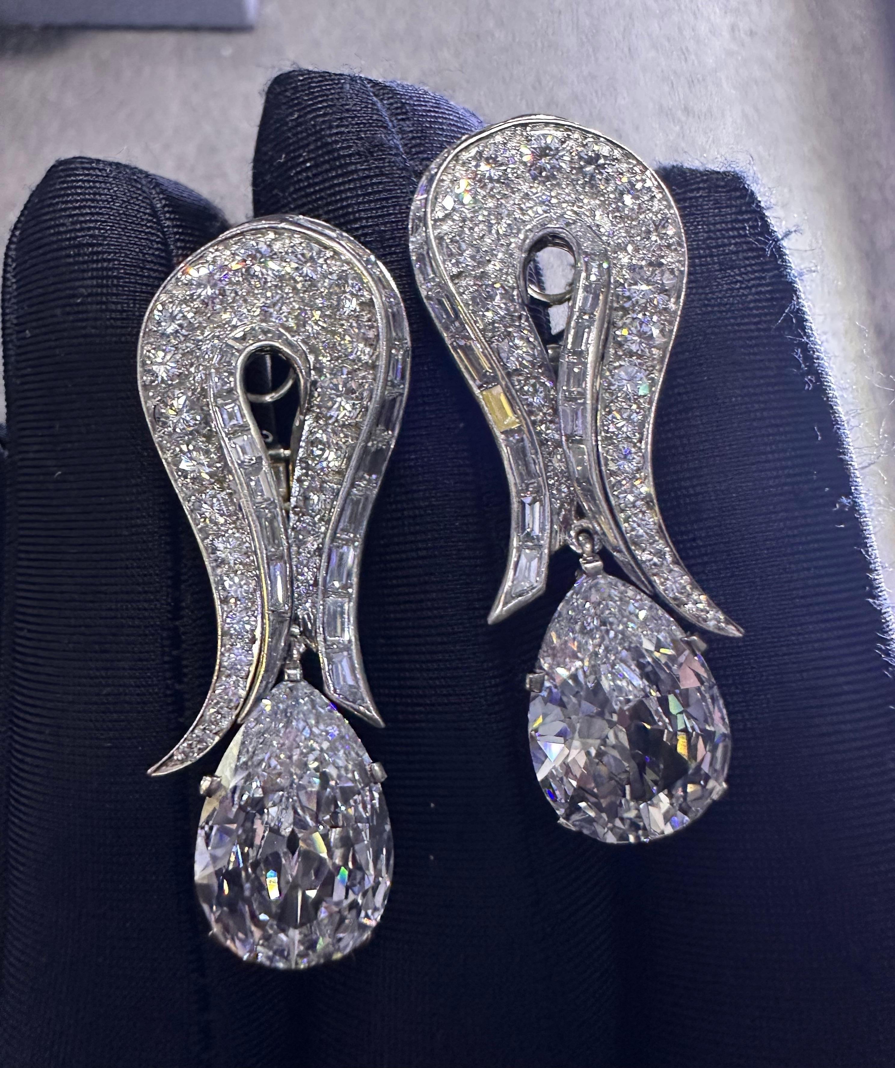 Important Bvlgari D Color Diamond Earrings For Sale 4