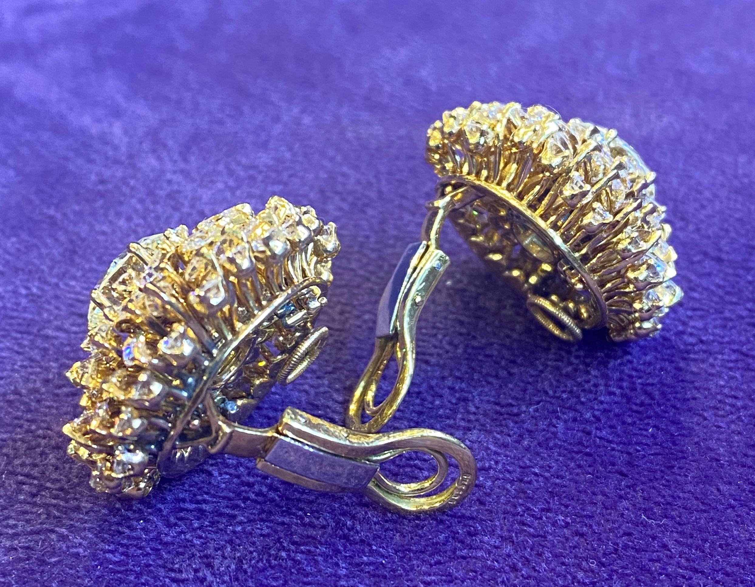 Important Bvlgari Diamond Brooch & Earrings Set For Sale 6