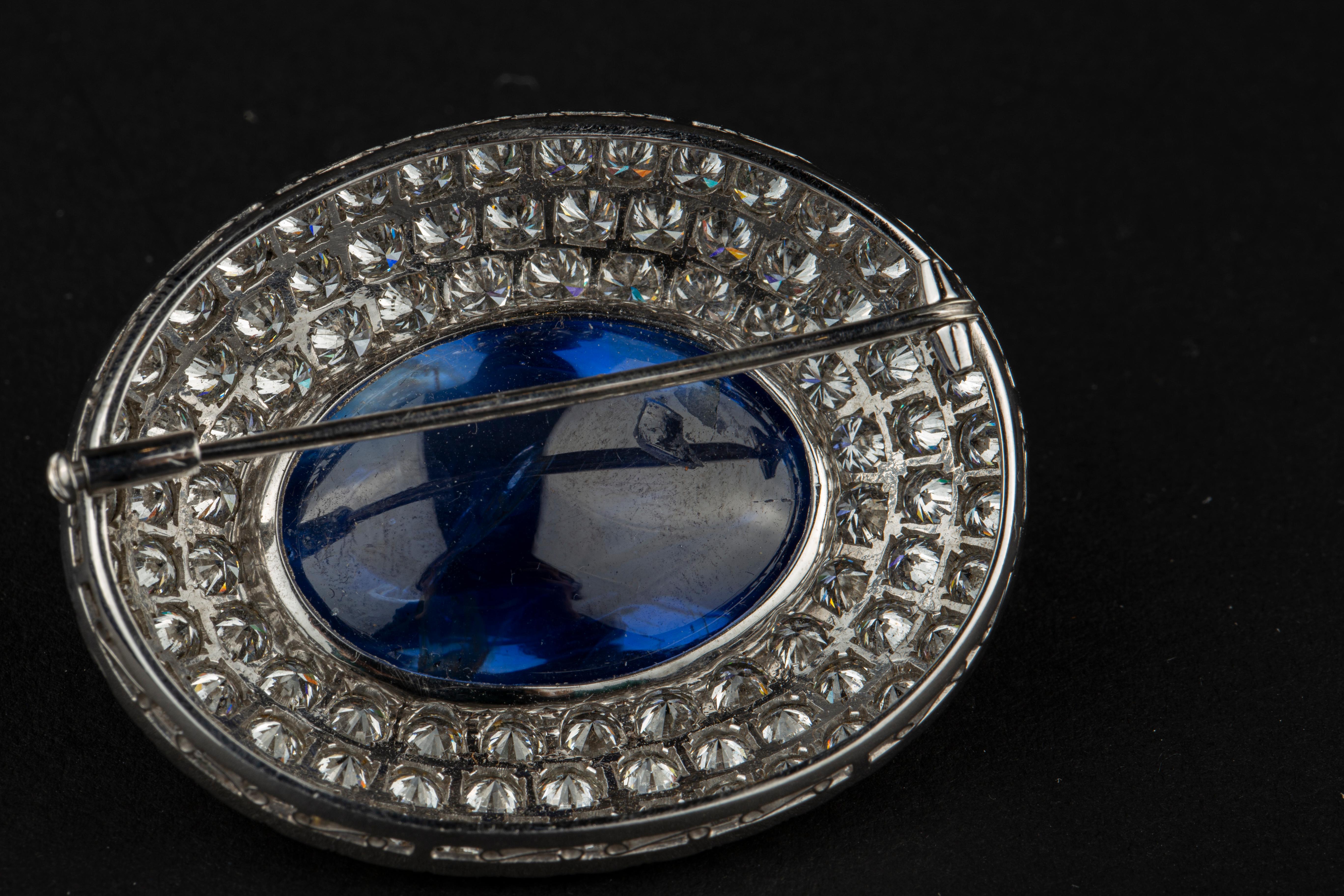 Women's or Men's Important Cabochon Sapphire and Diamond Brooch For Sale