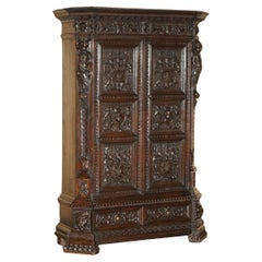 IMPORTANT CARVED NEO RENAiSSANCE ARMORIAL COAT OF ARMS ANTIQUE WARDROBE ARMOIRE