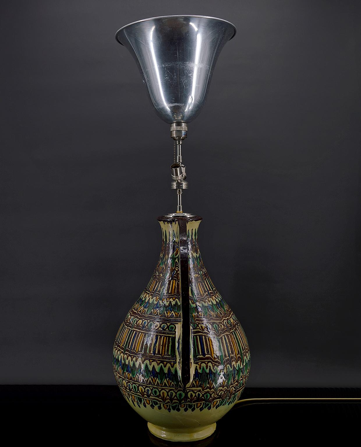 Important ceramic vase mounted as a lamp, By El-Kharraz, Nabeul, Tunisia, 1900's In Good Condition For Sale In VÉZELAY, FR