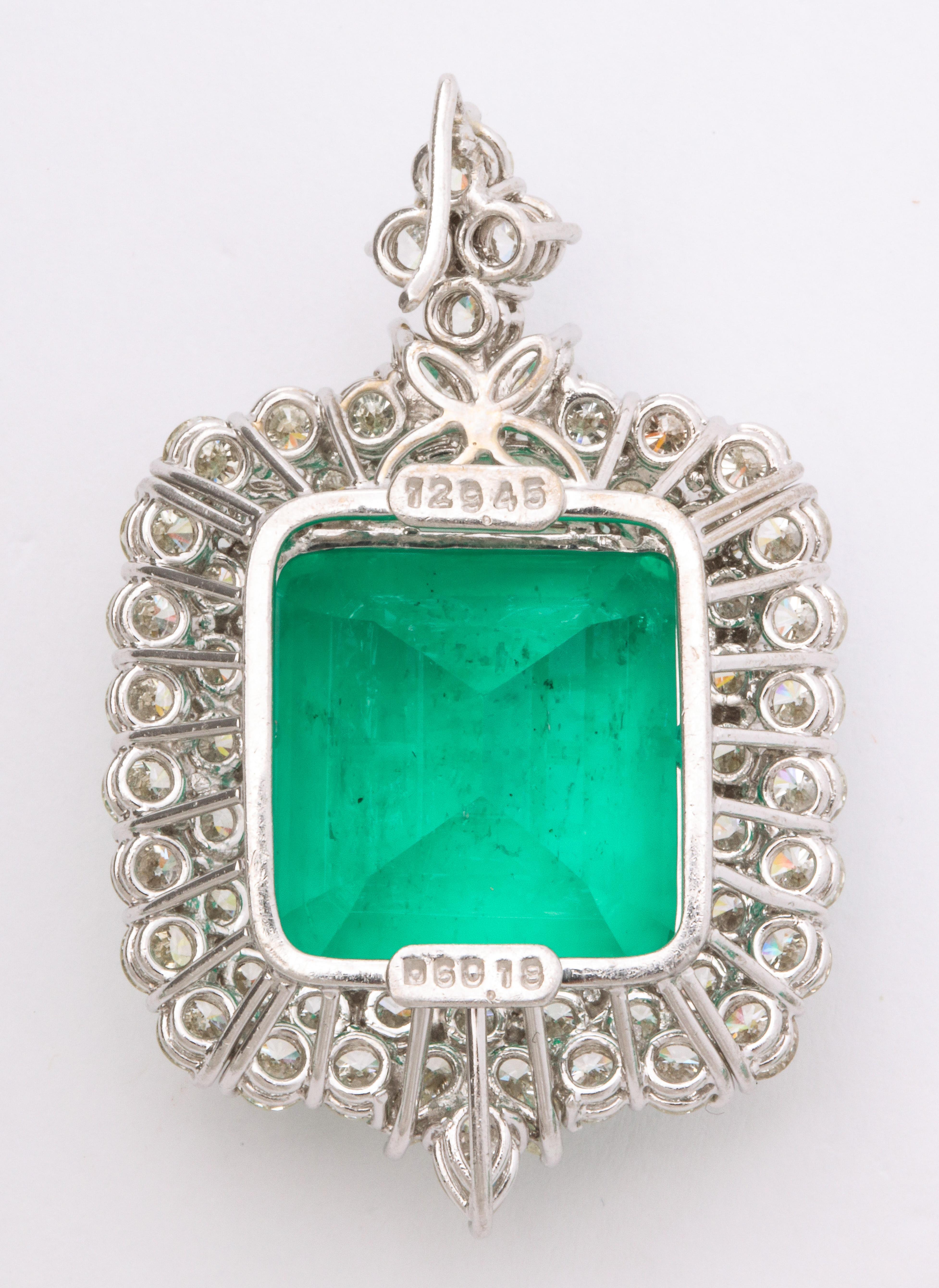  Certified Colombian Emerald and Diamond Necklace For Sale 2