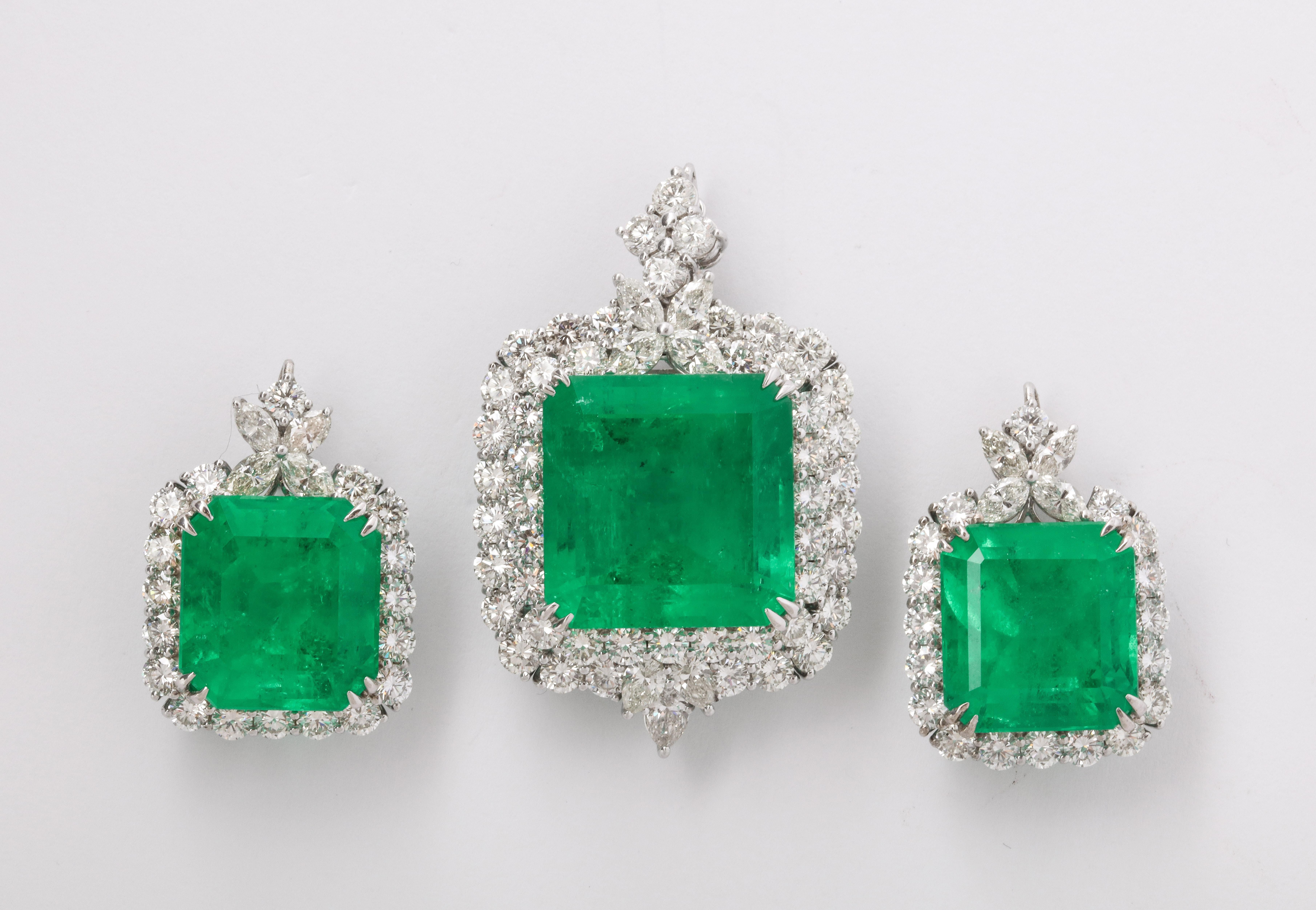 Women's Certified Colombian Emerald and Diamond Necklace For Sale