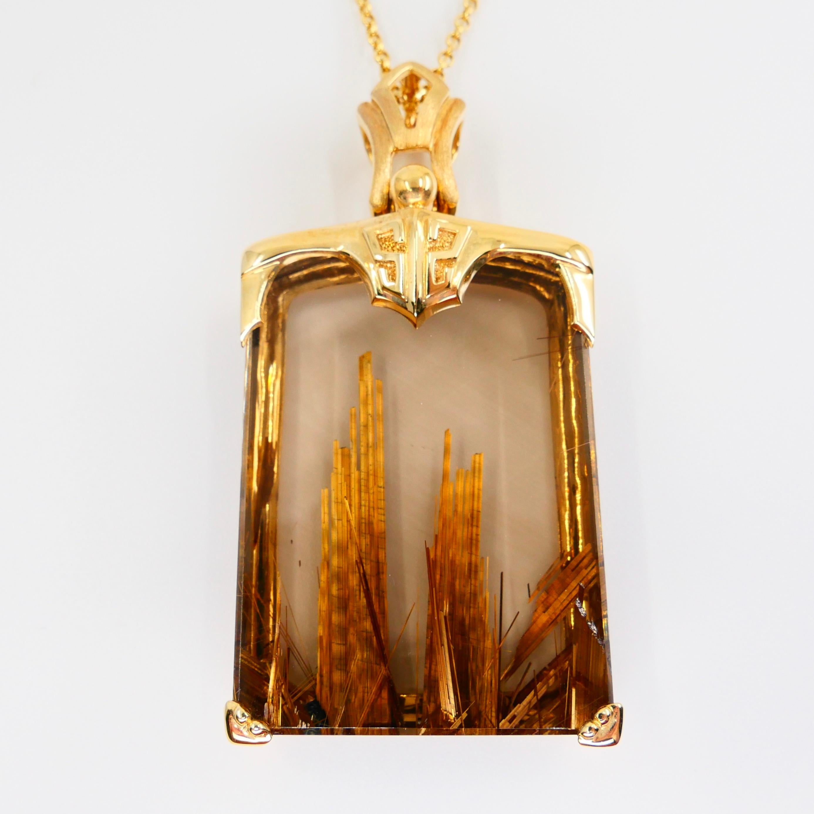 Important collier pendentif en quartz rutile doré certifié, pièce d'exception en vente 3
