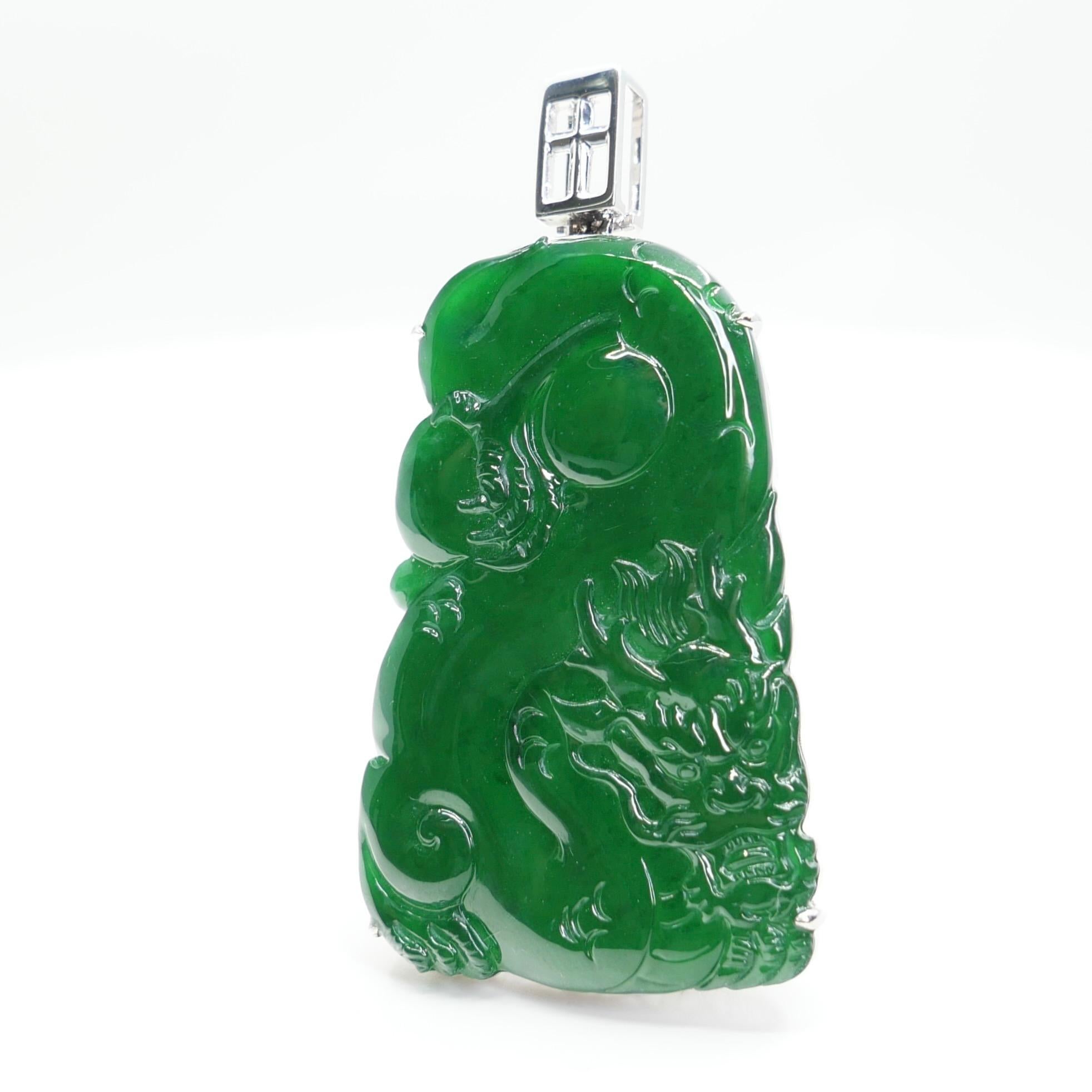 Important Certified Imperial Green Jade Dragon Pendant. Exceptional. Unisex In New Condition For Sale In Hong Kong, HK