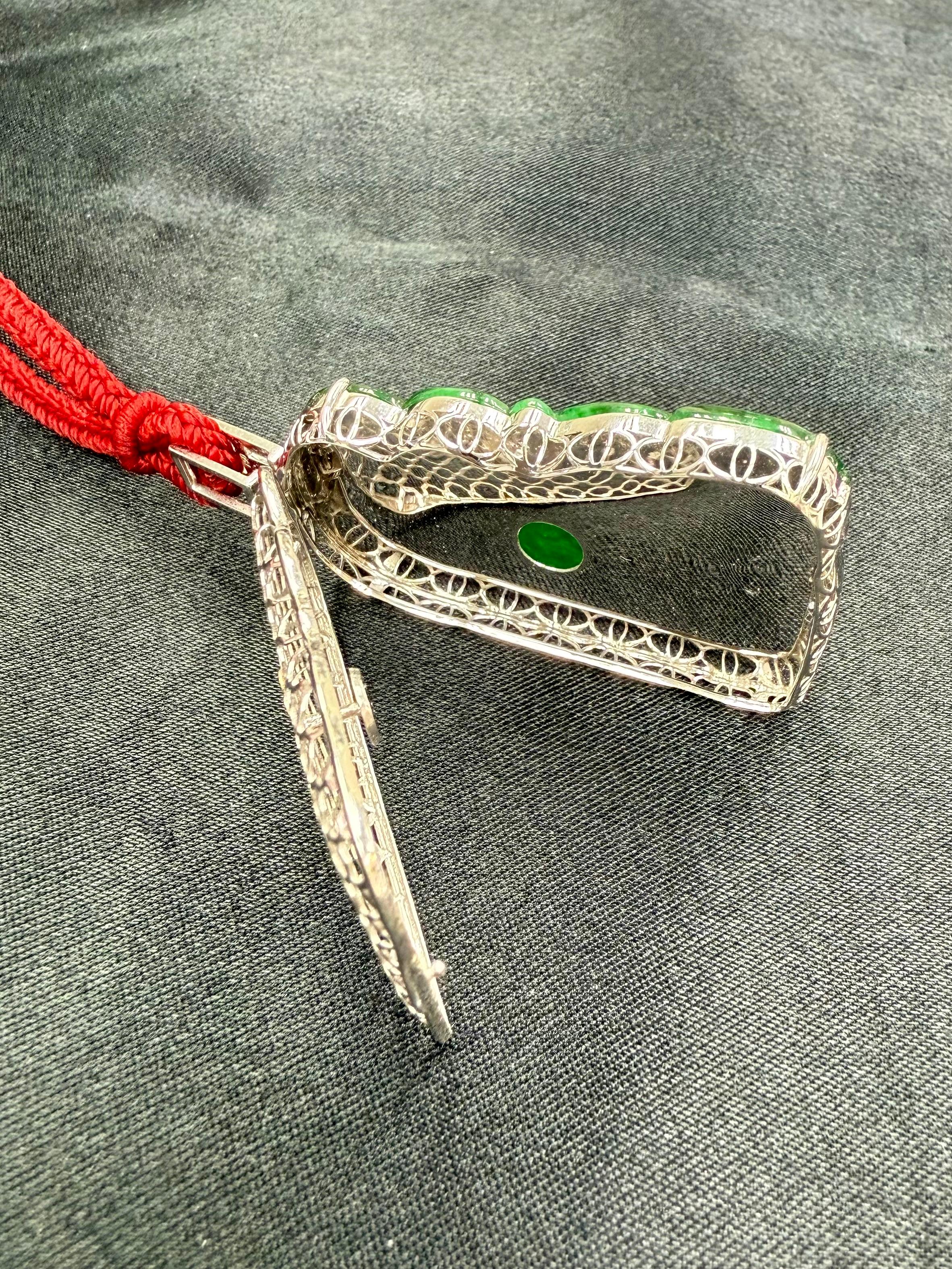 Important Certified Imperial Green Jade Dragon Pendant. Exceptional. Unisex For Sale 4
