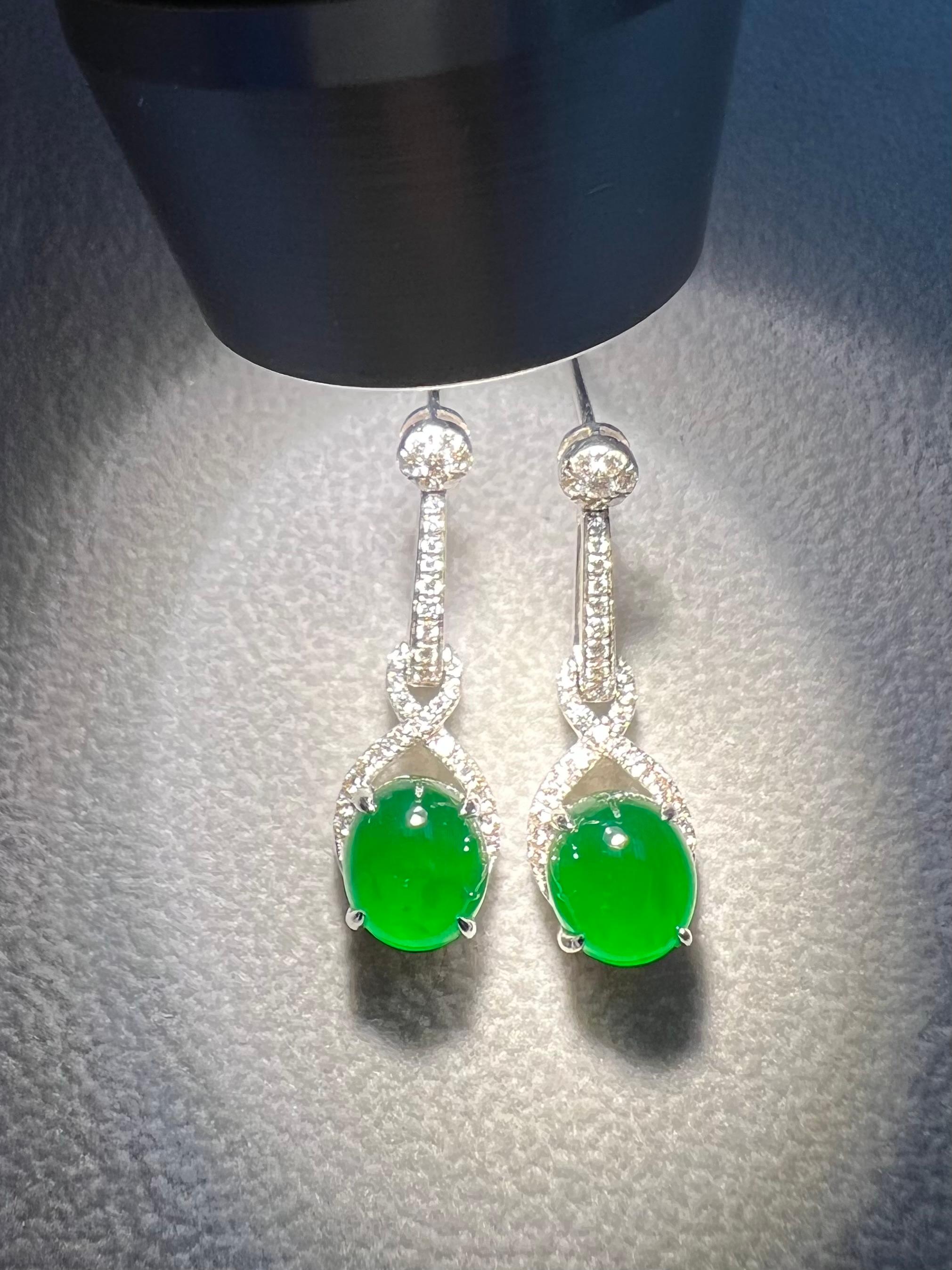 Importantes pendientes de jade y diamantes imperiales certificados, pieza de coleccionista Cabujón en venta