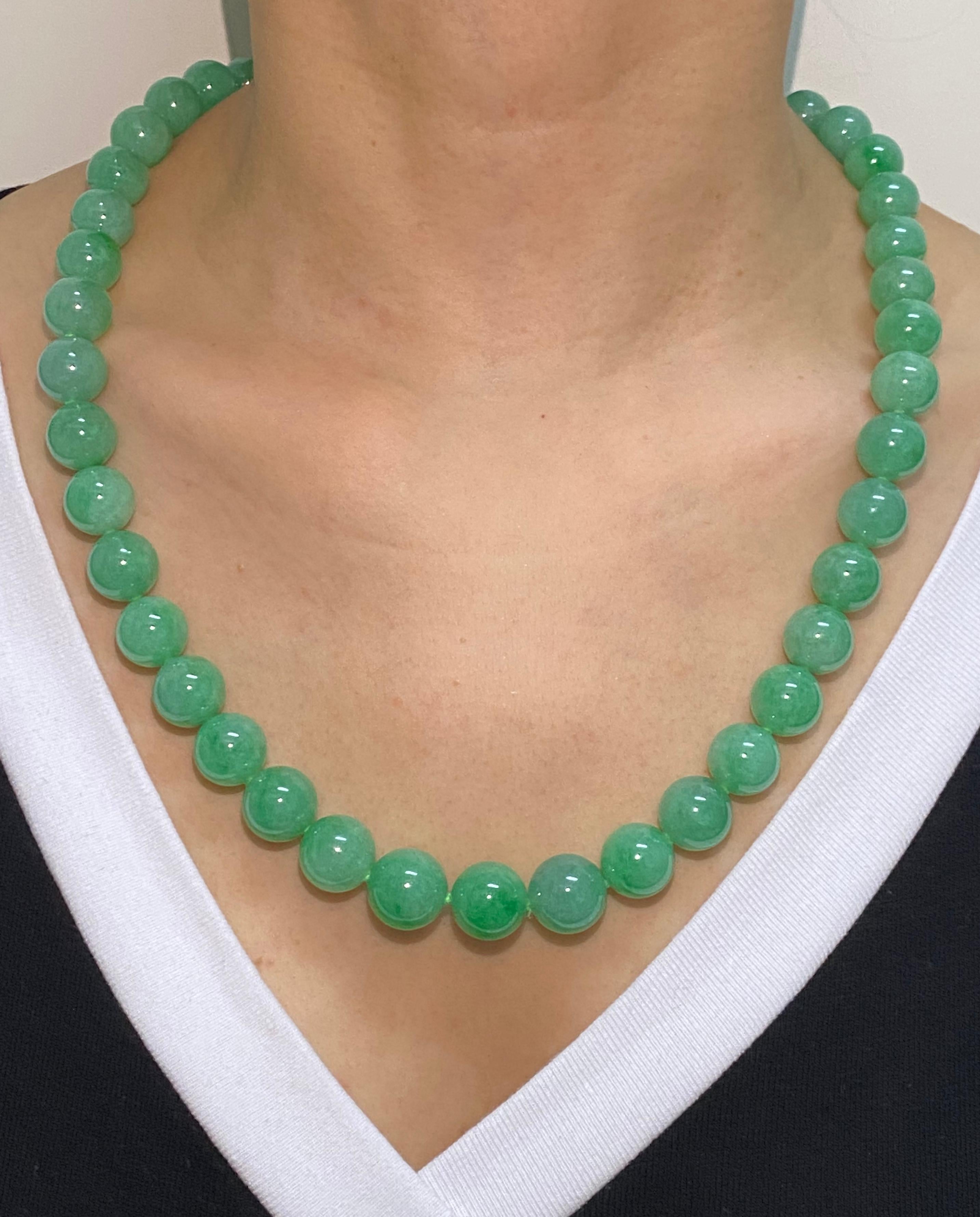 For your consideration is an important set of jade necklace and diamond earrings. Hard to find this size (almost 14mm) natural jade beads with natural apple green color. This is a rare set! There are 45 jade beads from 13.93mm biggest, 12.53 in the