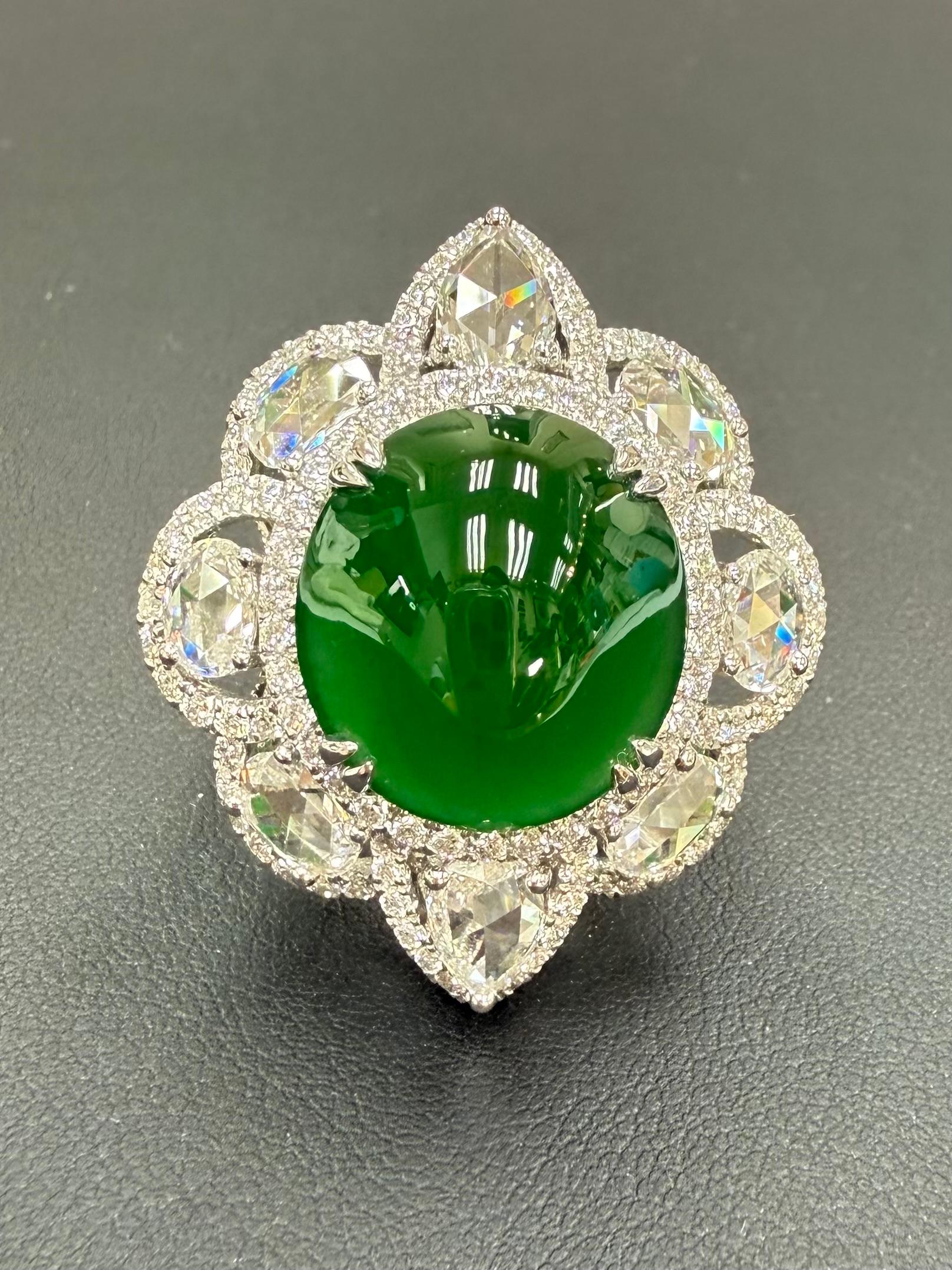 Important Certified Jade Rose Cut Diamond Ring. Imperial Green Substantial Size! In New Condition For Sale In Hong Kong, HK