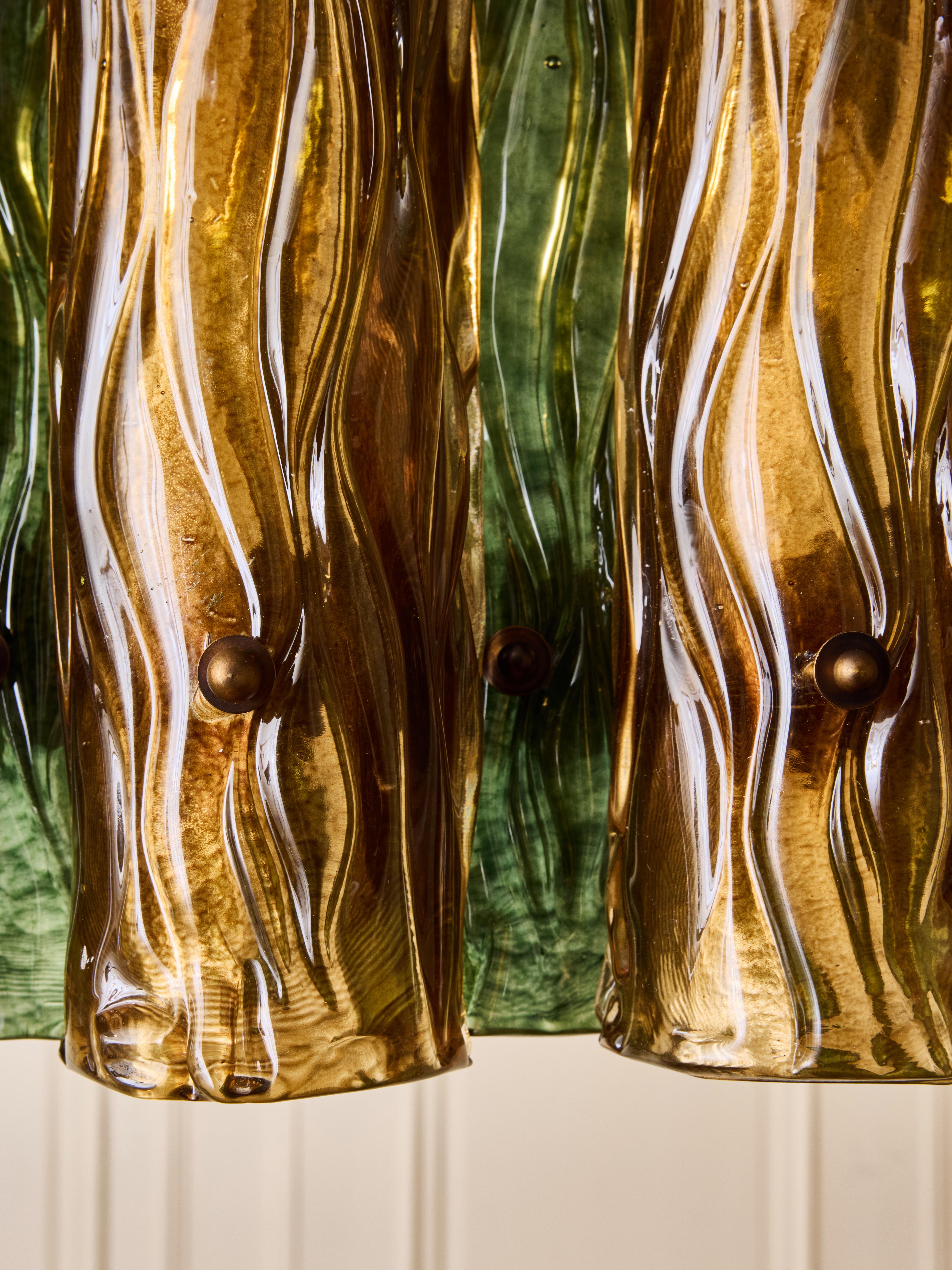 Important chandelier in patinated brass and Murano glass In Excellent Condition For Sale In Saint-Ouen (PARIS), FR
