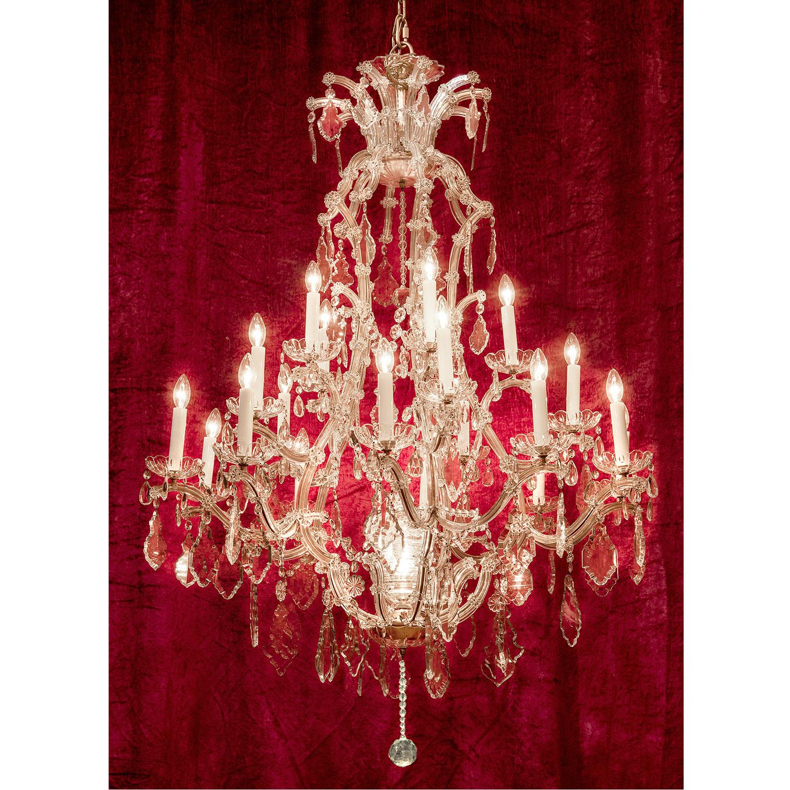 Important chandelier, late 19th century.

The finest materials - artfully cut Bohemian crystal - mouth-blown glass nozzles - perfect shape and luxurious - the finest neo-baroque!

It once hung in the Villa San Remo, an extravagant domain in