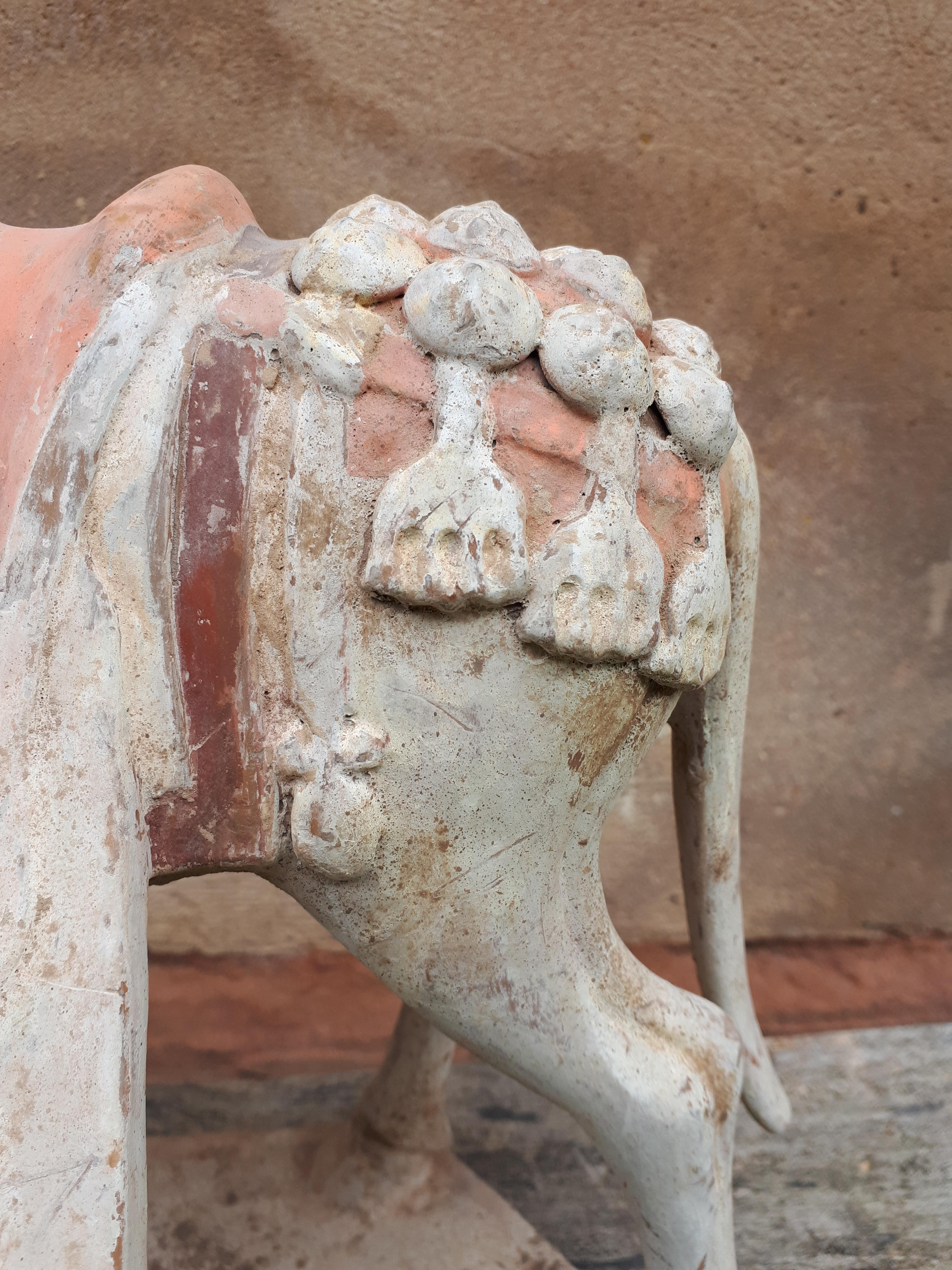 Chinese Important chinese terracotta sculpture of a horse, China Northern Wei dynasty For Sale