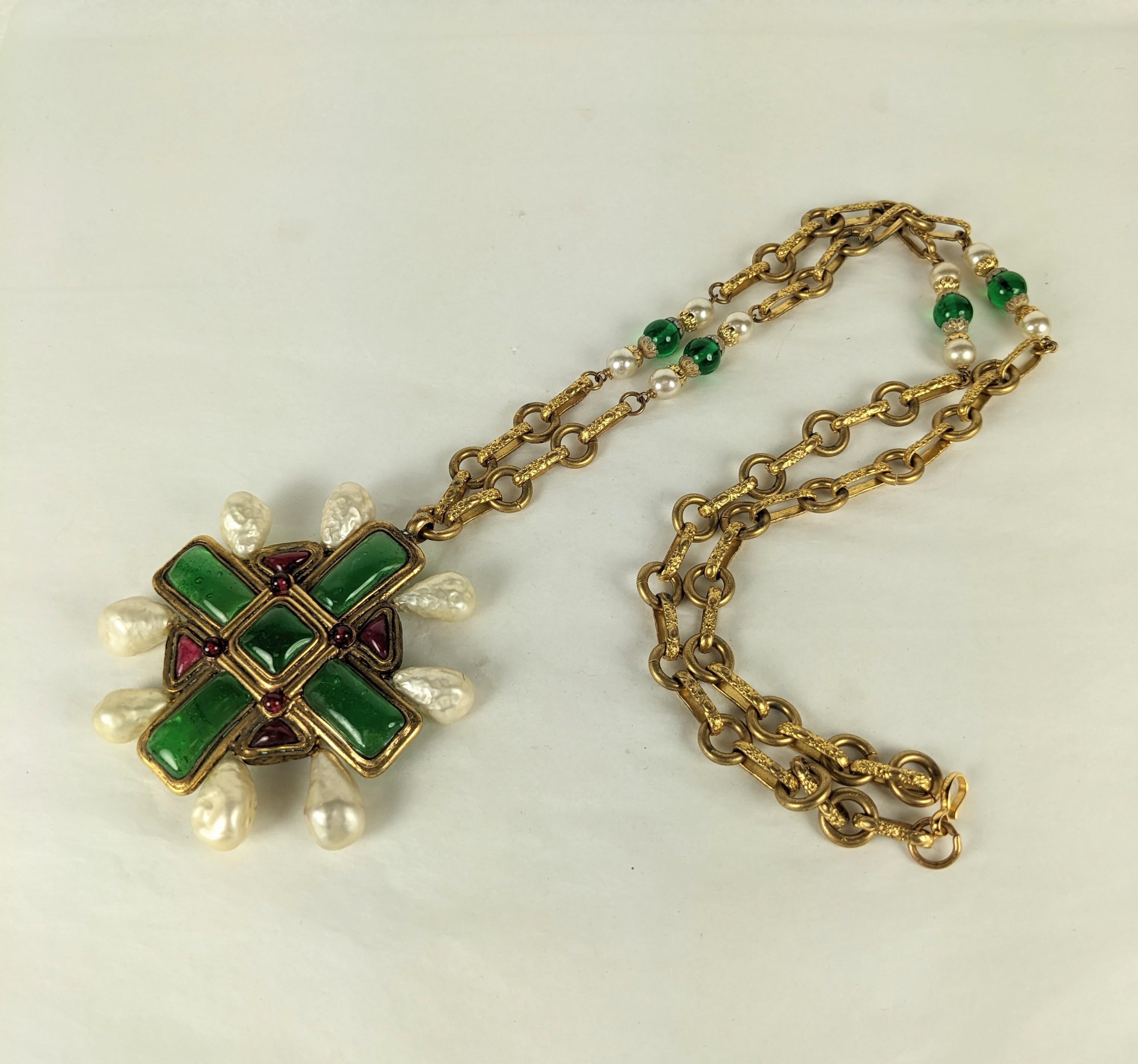 Coco Chanel Aufwändige byzantinische Kruzifix-Halskette im Zustand „Hervorragend“ im Angebot in Riverdale, NY
