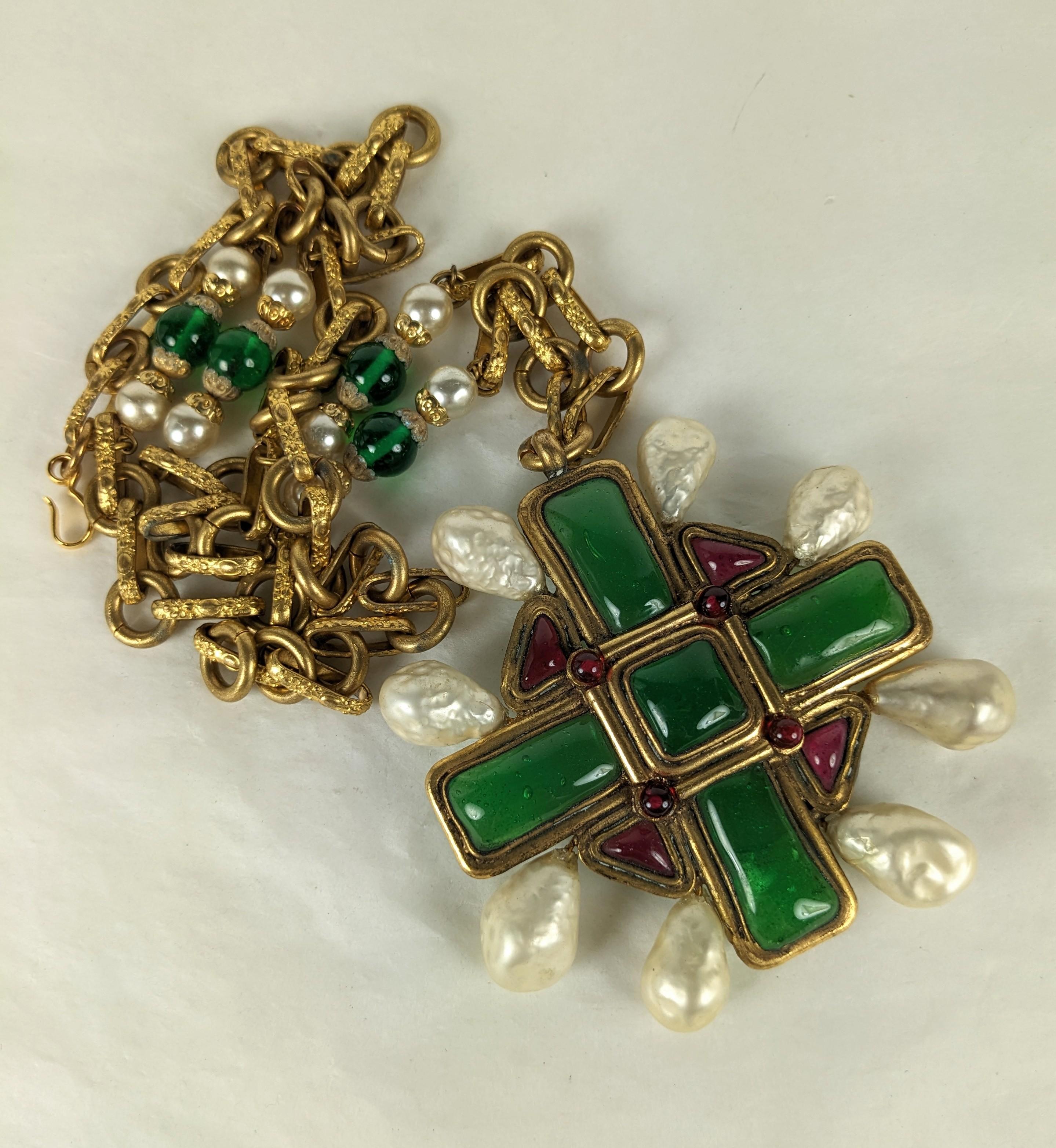 Coco Chanel Aufwändige byzantinische Kruzifix-Halskette für Damen oder Herren im Angebot