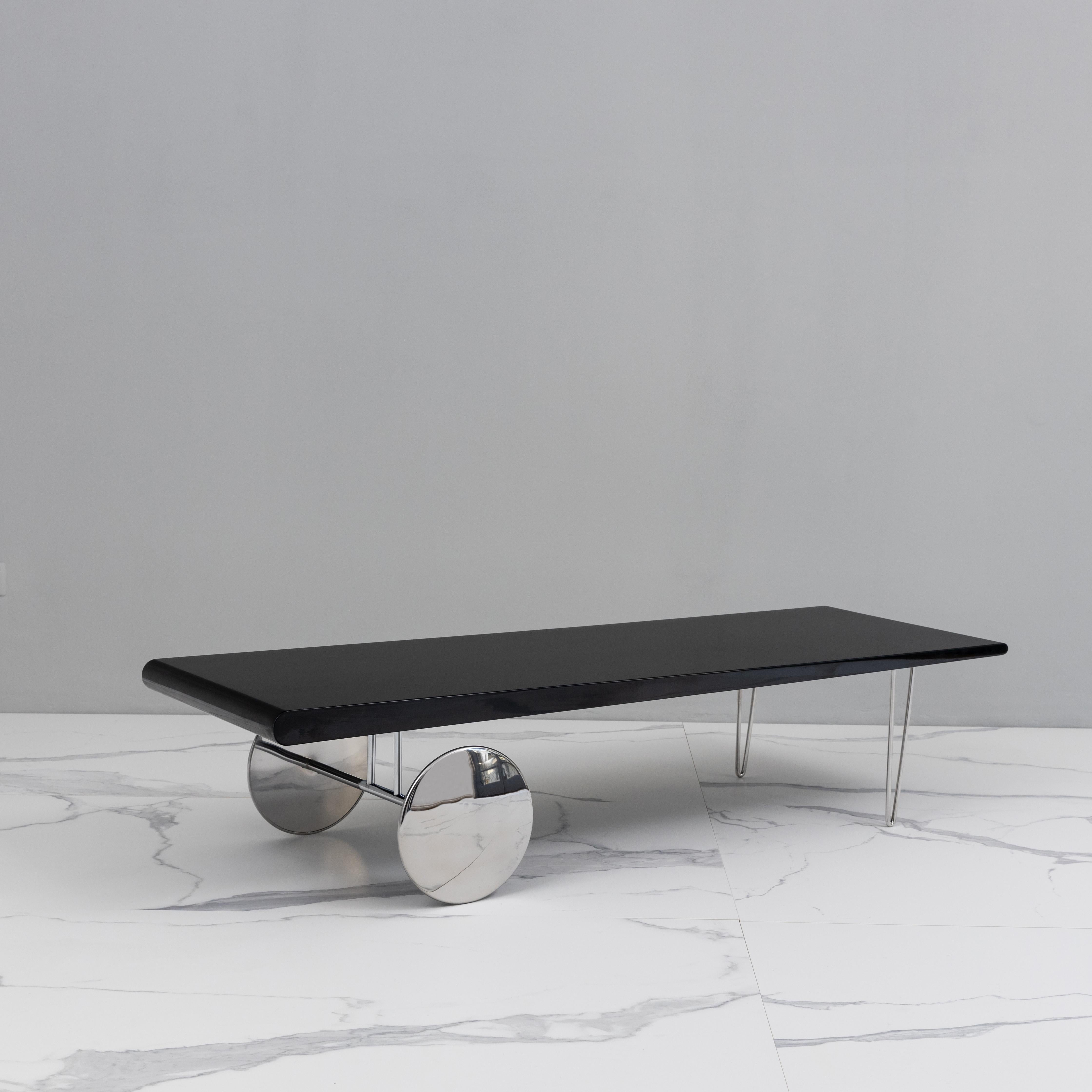 Lacquered Important Coffee Table by Gilles Derain, Lumen Edition, 1985 For Sale