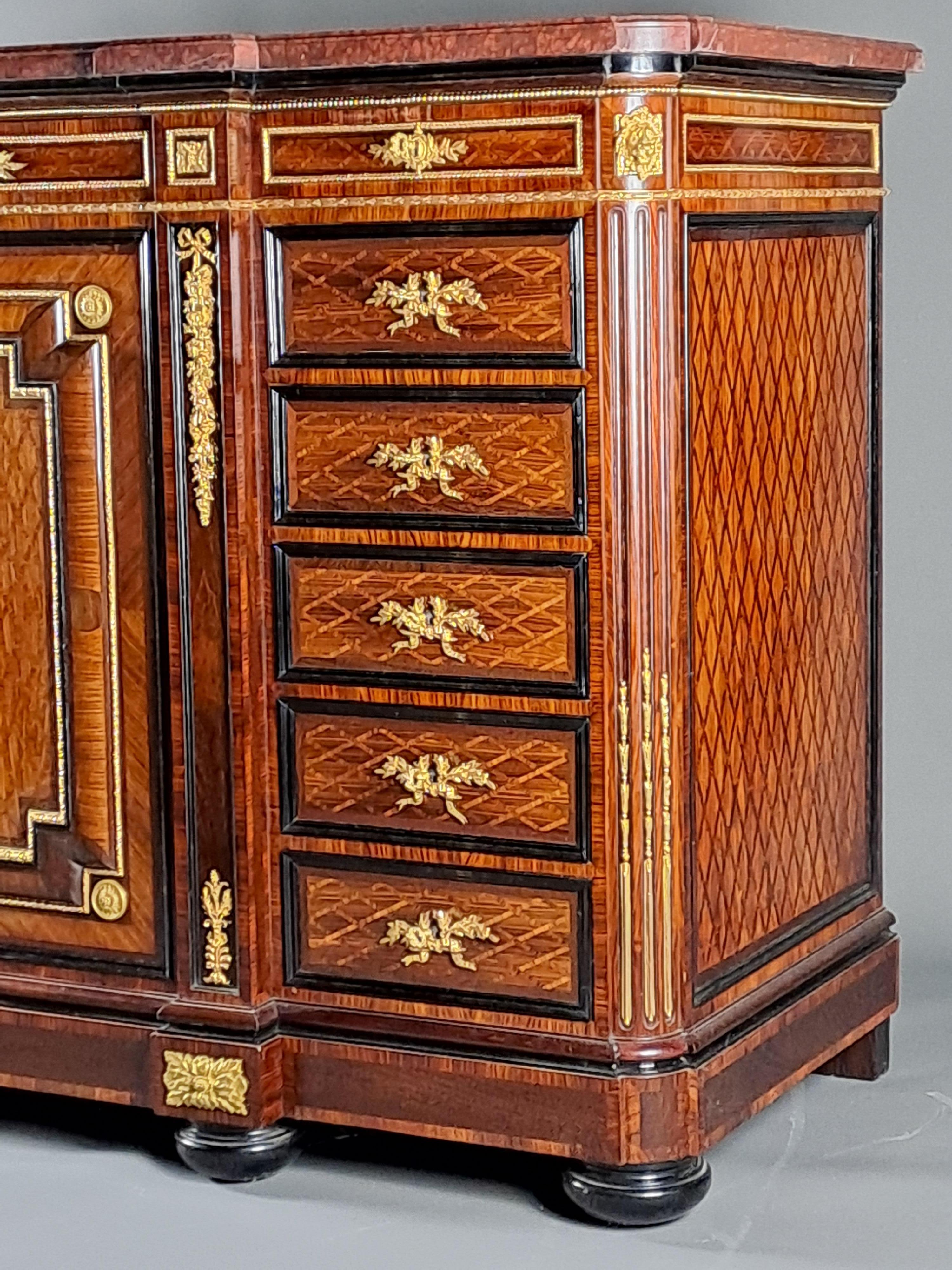 Important Collector's Cabinet Stamped Grohé In Paris For Sale 1