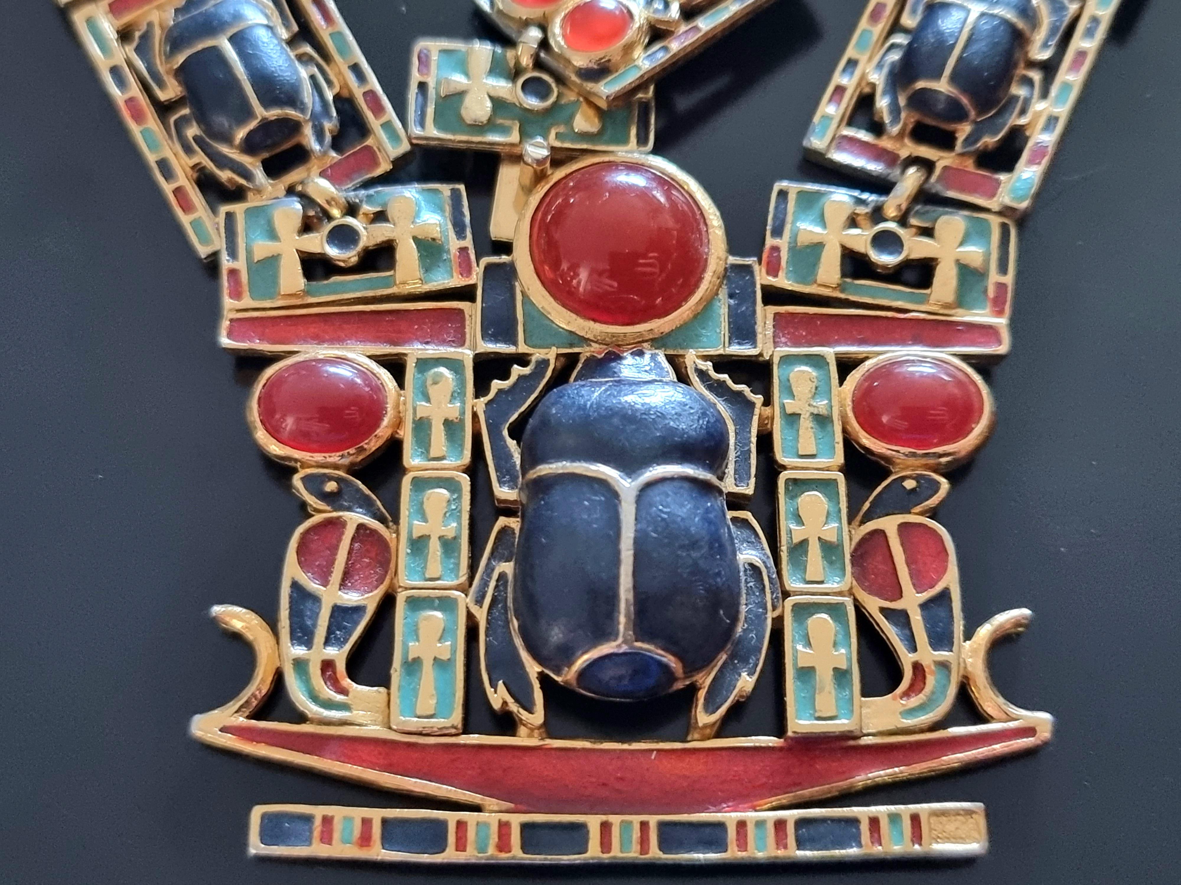 Important NEO-EGYPTIAN NECKLACE Tutankhamun, Scarab, vintage 60s For Sale 3