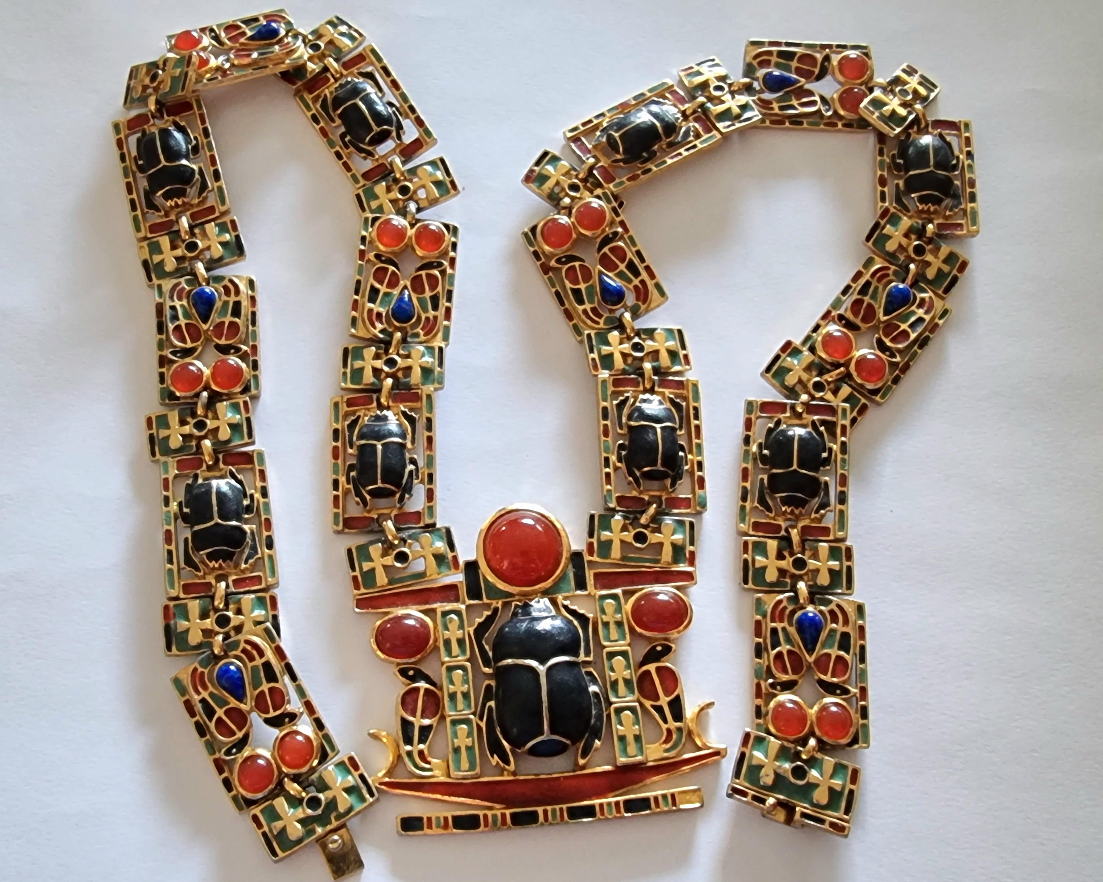 Important Necklace NEO-EGYPTIAN Tutankhamun, écharpe, vintage des années 60 Unisexe en vente