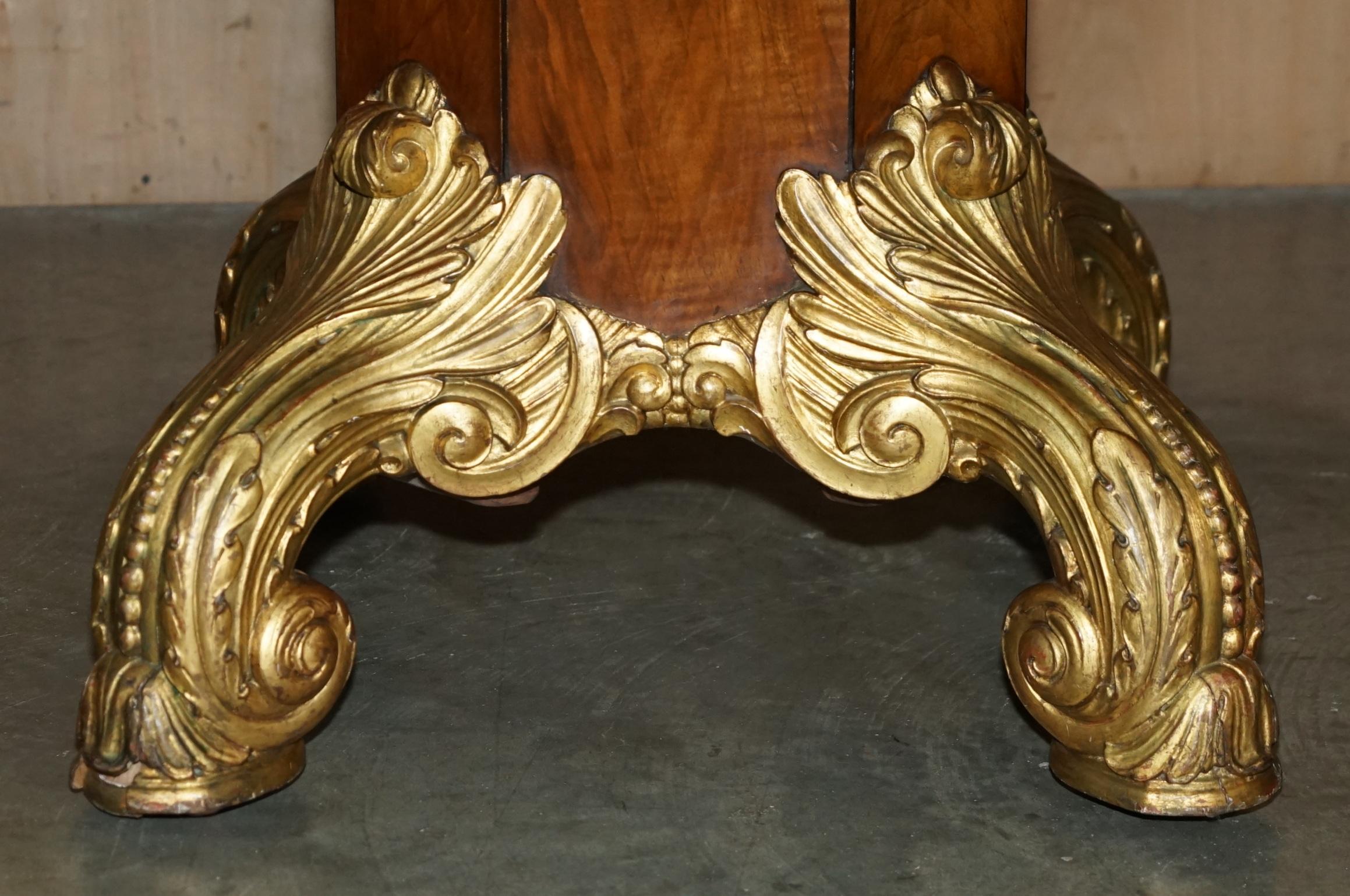 IMPORTANT TABLE CONTINENTALE EN NOYER AMBOYNA GiLTWOOD TABLE DE DINER OU DE CENTRE EXTRA GRANDE en vente 4