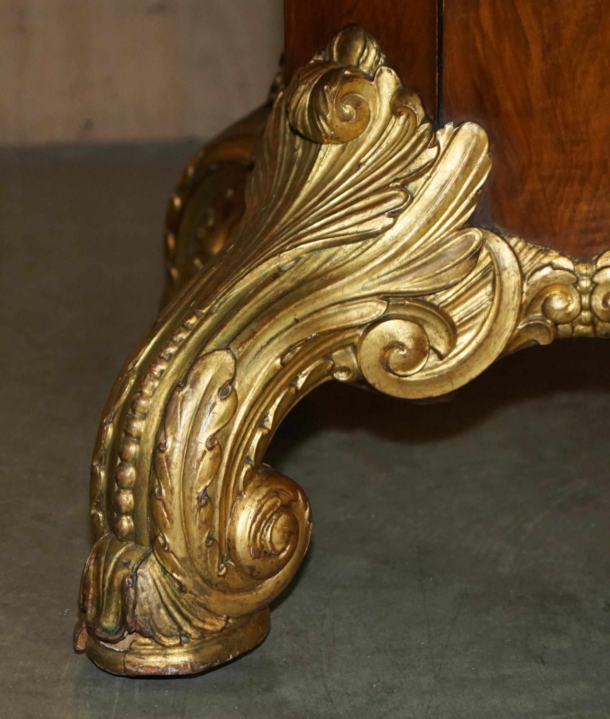 IMPORTANT TABLE CONTINENTALE EN NOYER AMBOYNA GiLTWOOD TABLE DE DINER OU DE CENTRE EXTRA GRANDE en vente 5