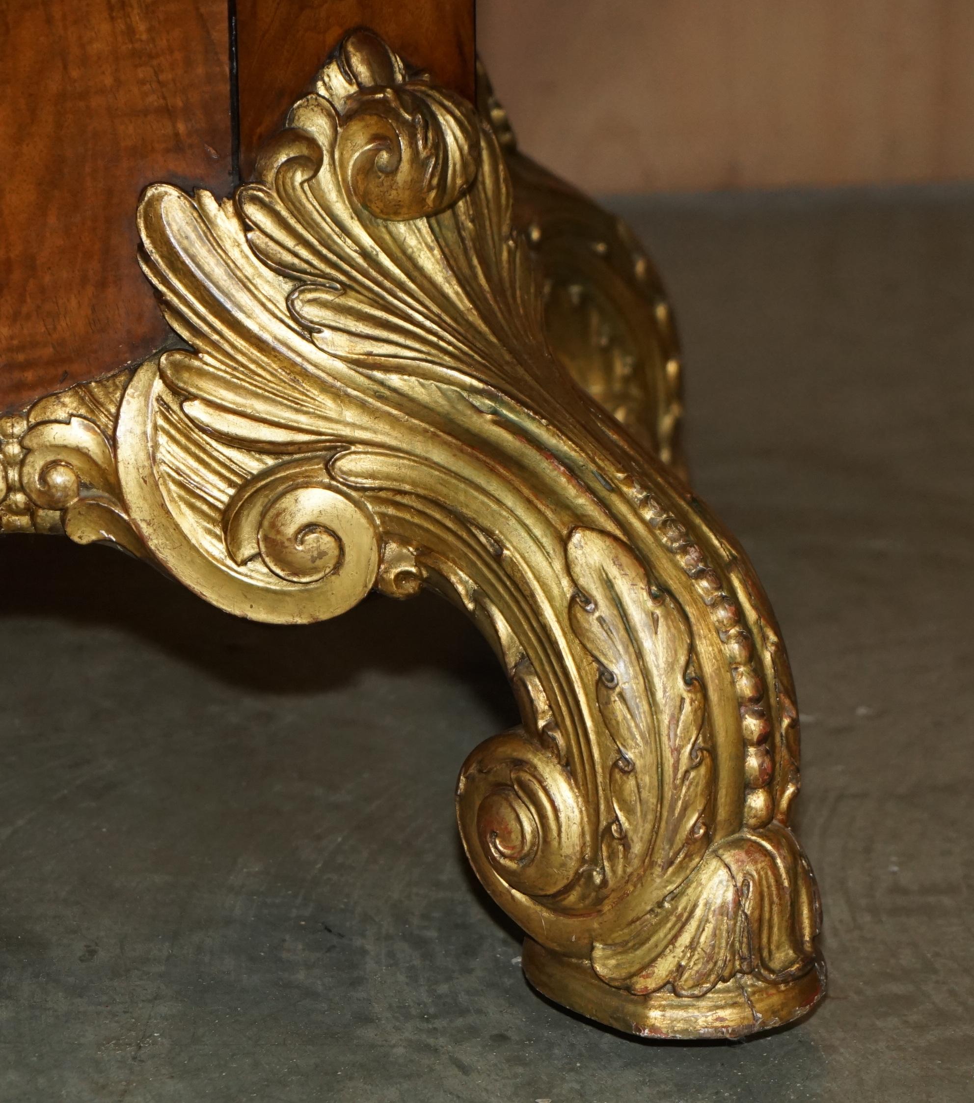 IMPORTANT TABLE CONTINENTALE EN NOYER AMBOYNA GiLTWOOD TABLE DE DINER OU DE CENTRE EXTRA GRANDE en vente 6