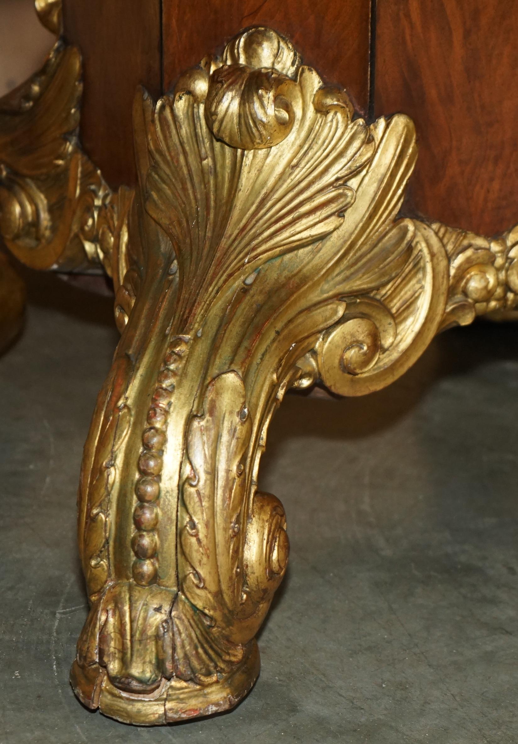 IMPORTANT TABLE CONTINENTALE EN NOYER AMBOYNA GiLTWOOD TABLE DE DINER OU DE CENTRE EXTRA GRANDE en vente 7