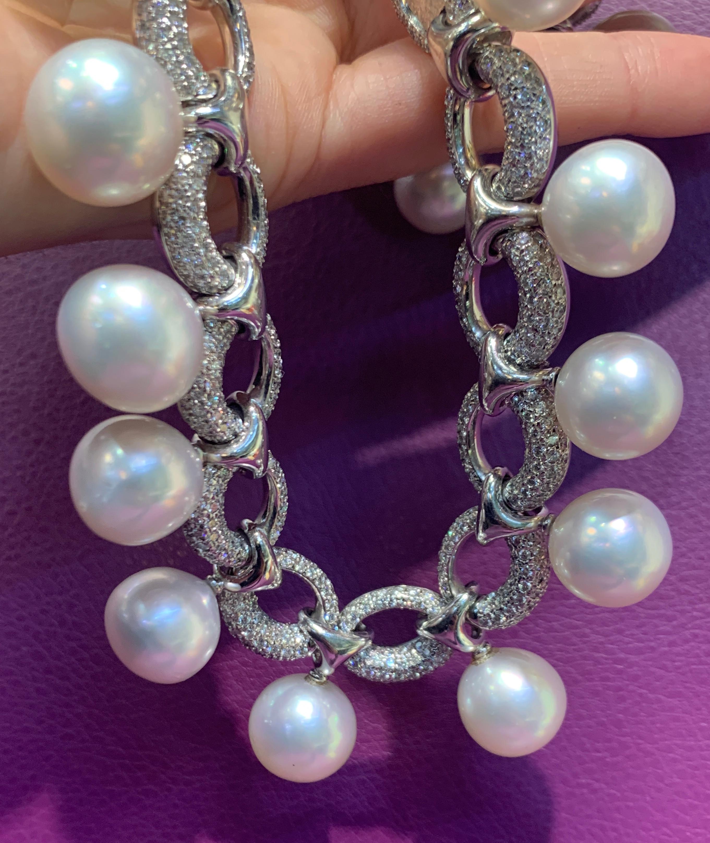 Important Cultured Pearl and Diamond Link Necklace For Sale 2