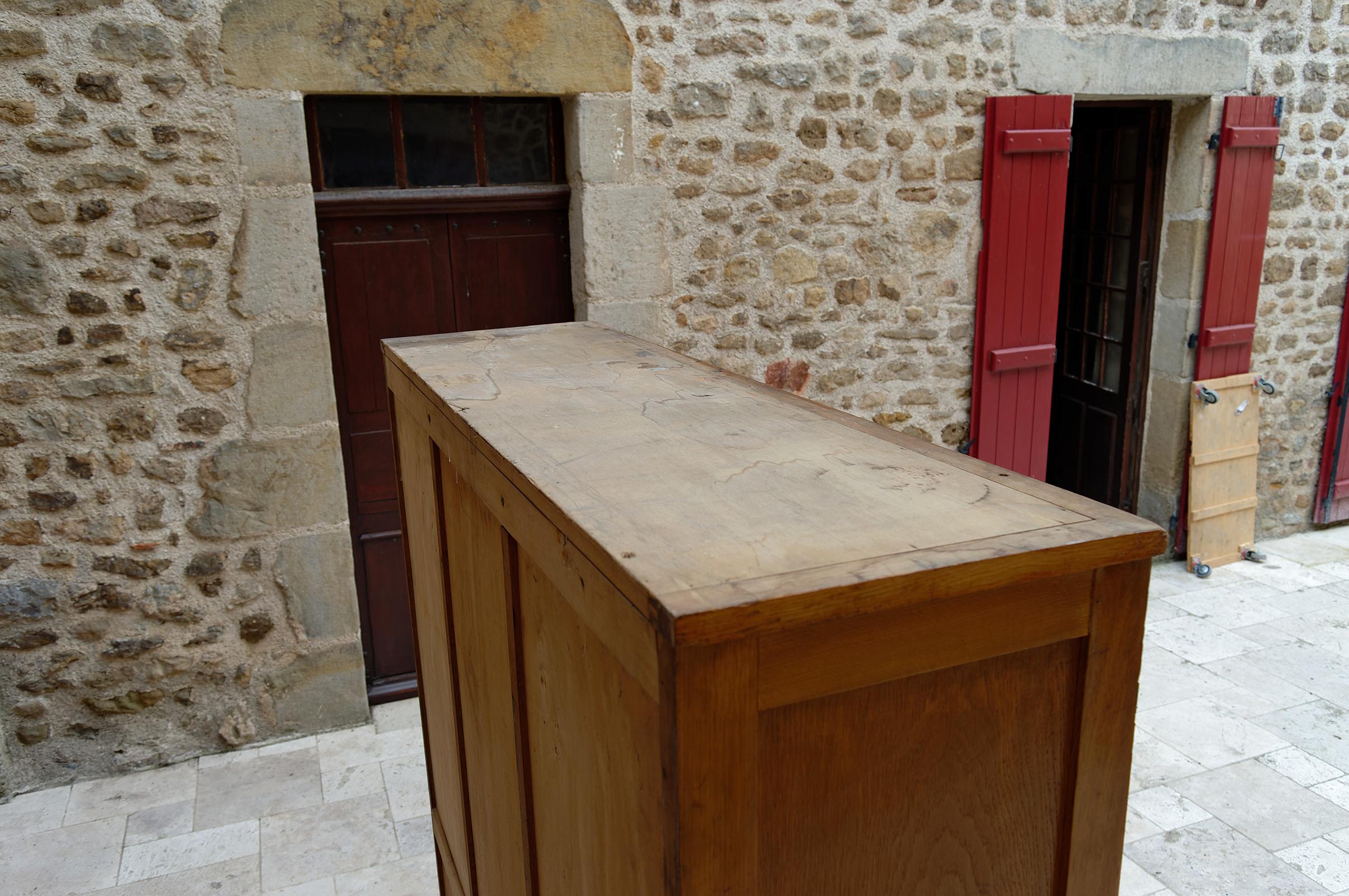 Important curtained filing cabinet / triple notary cabinet, France, Circa 1900 For Sale 6